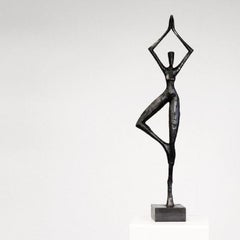 Maty by Nando Kallweit - Bronze sculpture, Edition of 25