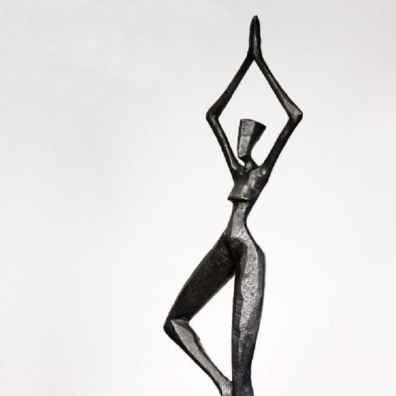Maty de Nando Kallweit - Escultura de bronce, Edición de 25 unidades en venta 3