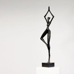 Maty by Nando Kallweit - Bronze sculpture, Edition of 25