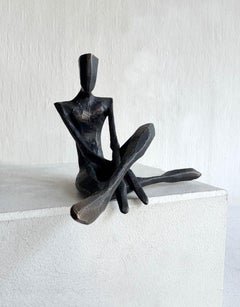 Mich. Par Nando Kallweit. Elegante sculpture figurative en bronze.