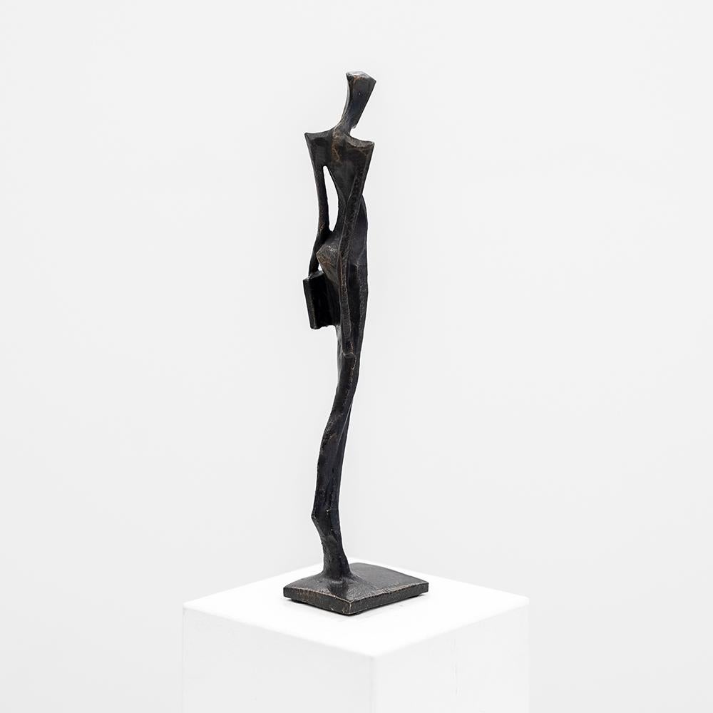 Nando Kallweit, Escultura figurativa de bronce, ELSIE, edición limitada, obra de arte en venta 6