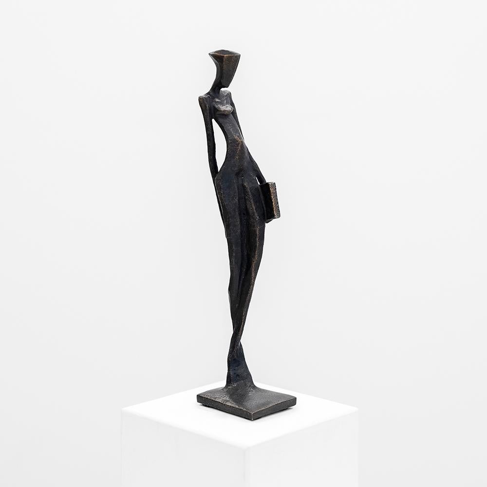 Nando Kallweit, Escultura figurativa de bronce, ELSIE, edición limitada, obra de arte en venta 8