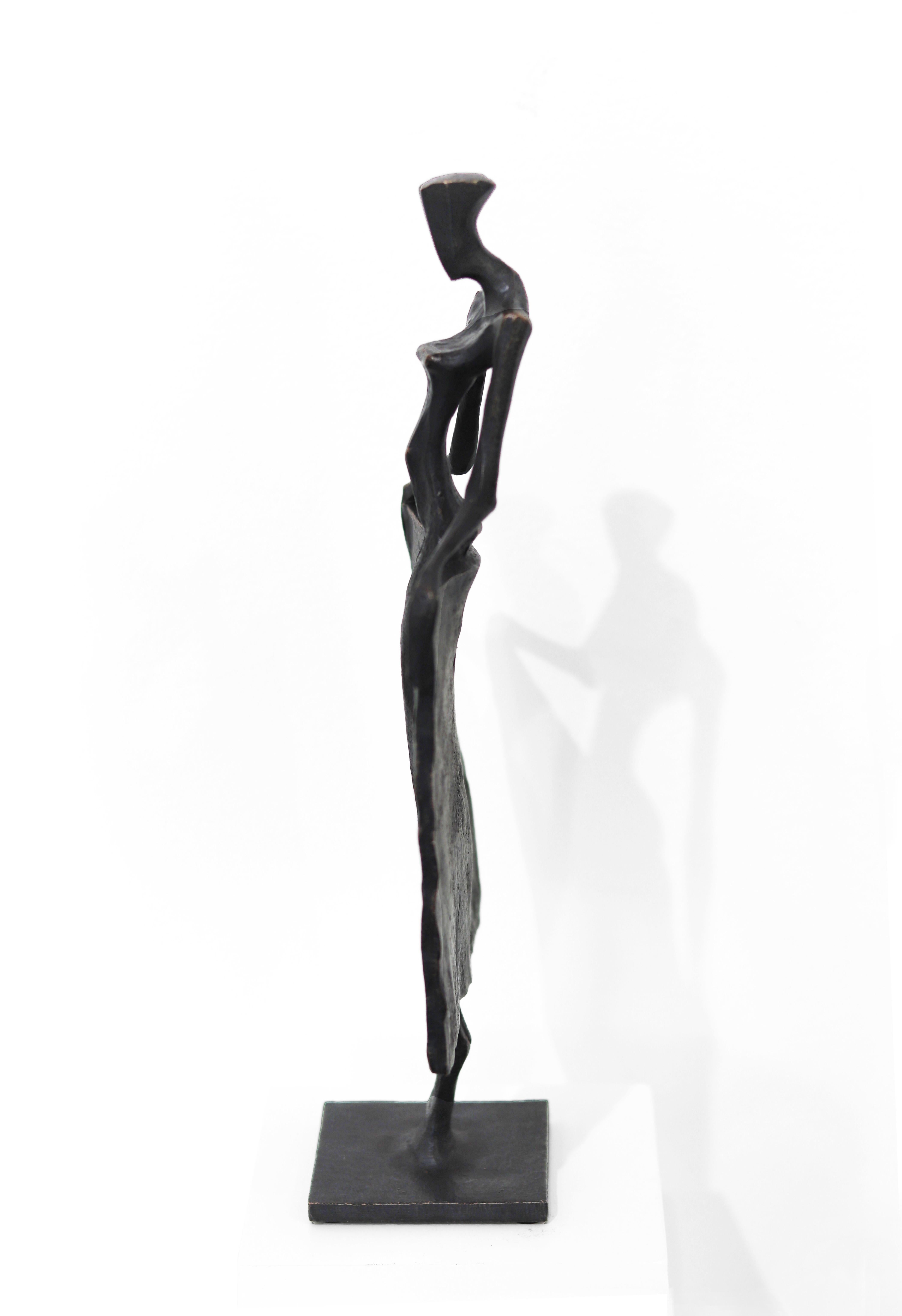 Neile  - Graciosa Figura Femenina Escultura Cubista Moderna de Bronce Macizo - Nude Sculpture Oro de Nando Kallweit