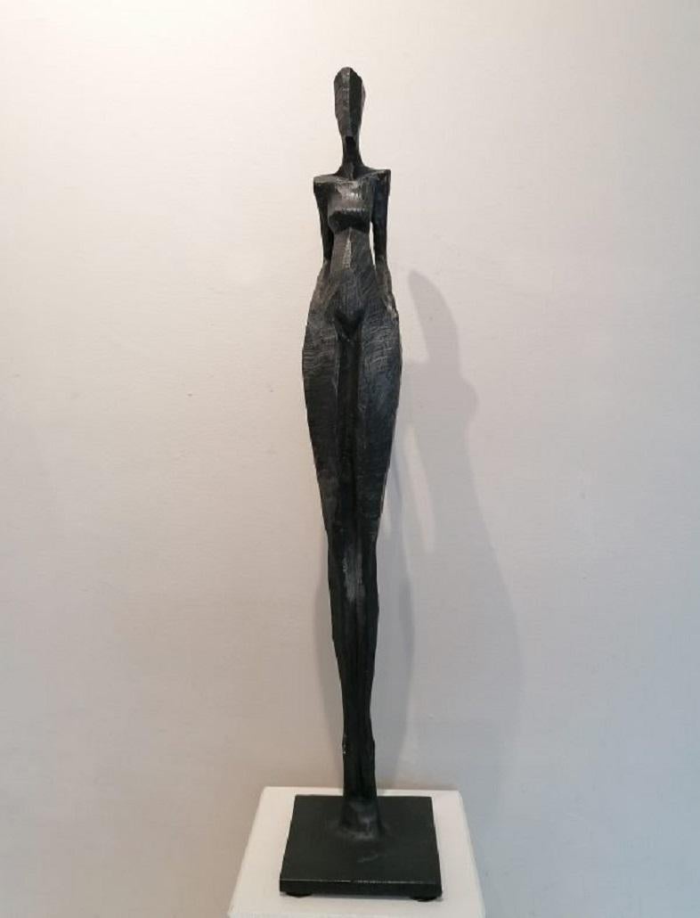 Patricia by Nando Kallweit.  Bronze Sculpture, Edition of 25 For Sale 1