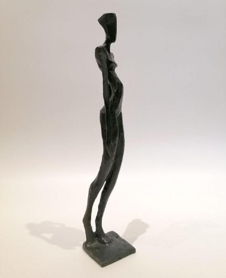 Reni by Nando Kallweit.  Elegant bronze Sculpture. For Sale 2