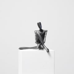 Rob by Nando Kallweit.  Elegant figurative sculpture.