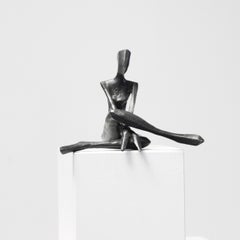 Rubin von Nando Kallweit.  Elegante figurative Skulptur.