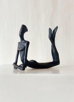 Seane n°II de Nando Kallweit.  Sculpture figurative élégante.