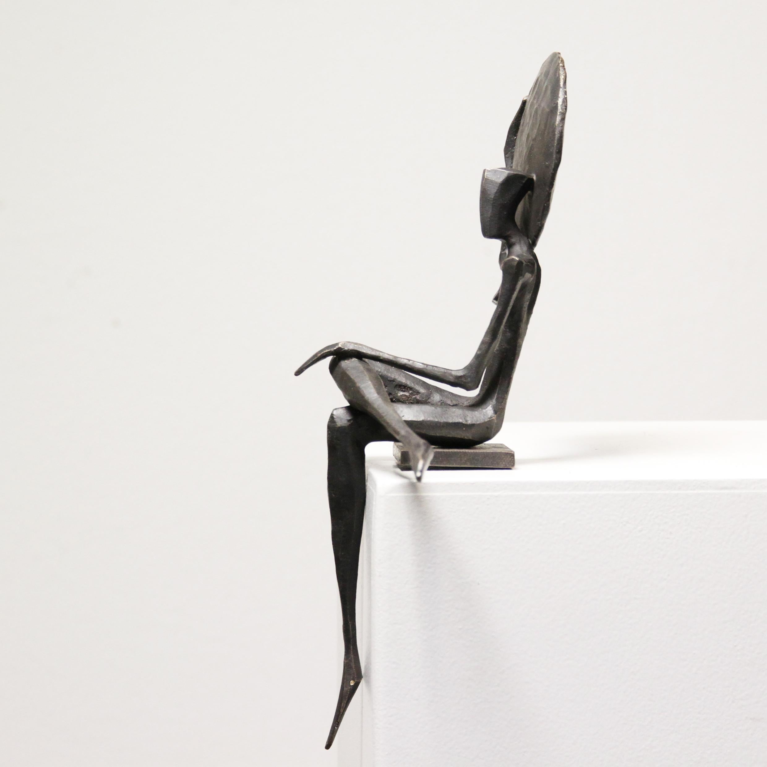 Selene. By Nando Kallweit. Elegant bronze figurative sculpture For Sale 1