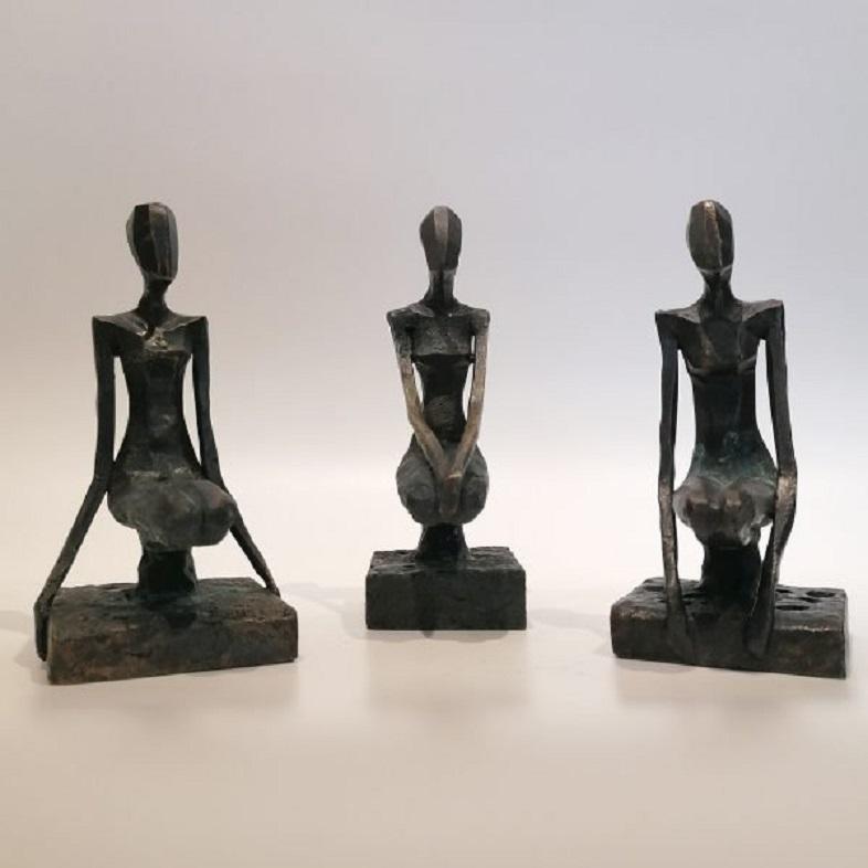 Steff von Nando Kallweit. Bronzeskulptur einer menschlichen Figur aus Bronze. Serial Unikat. im Angebot 3