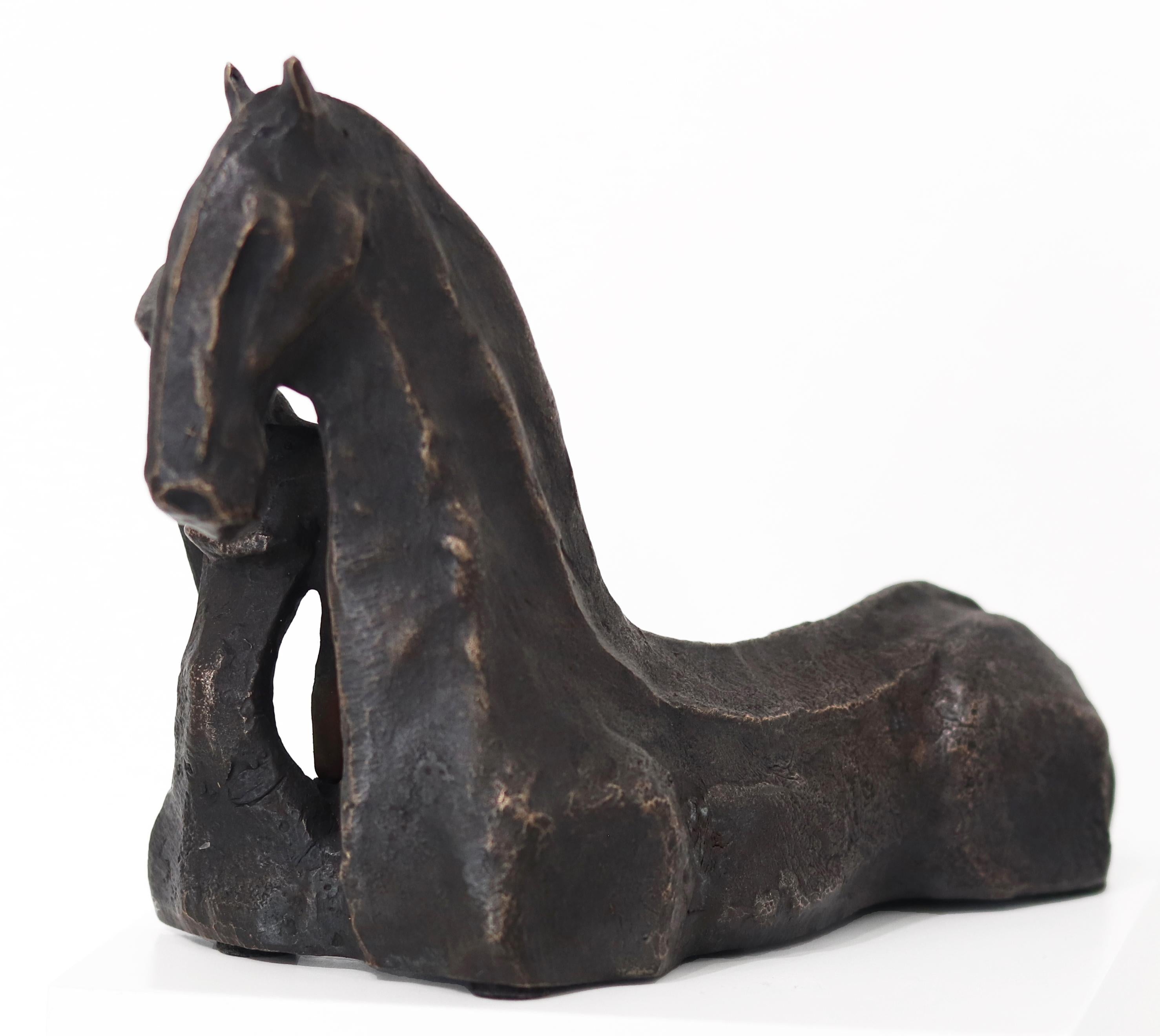 Susi Con Cavallo - Caballo y Figura Femenina Escultura Cubista Única de Bronce en venta 2