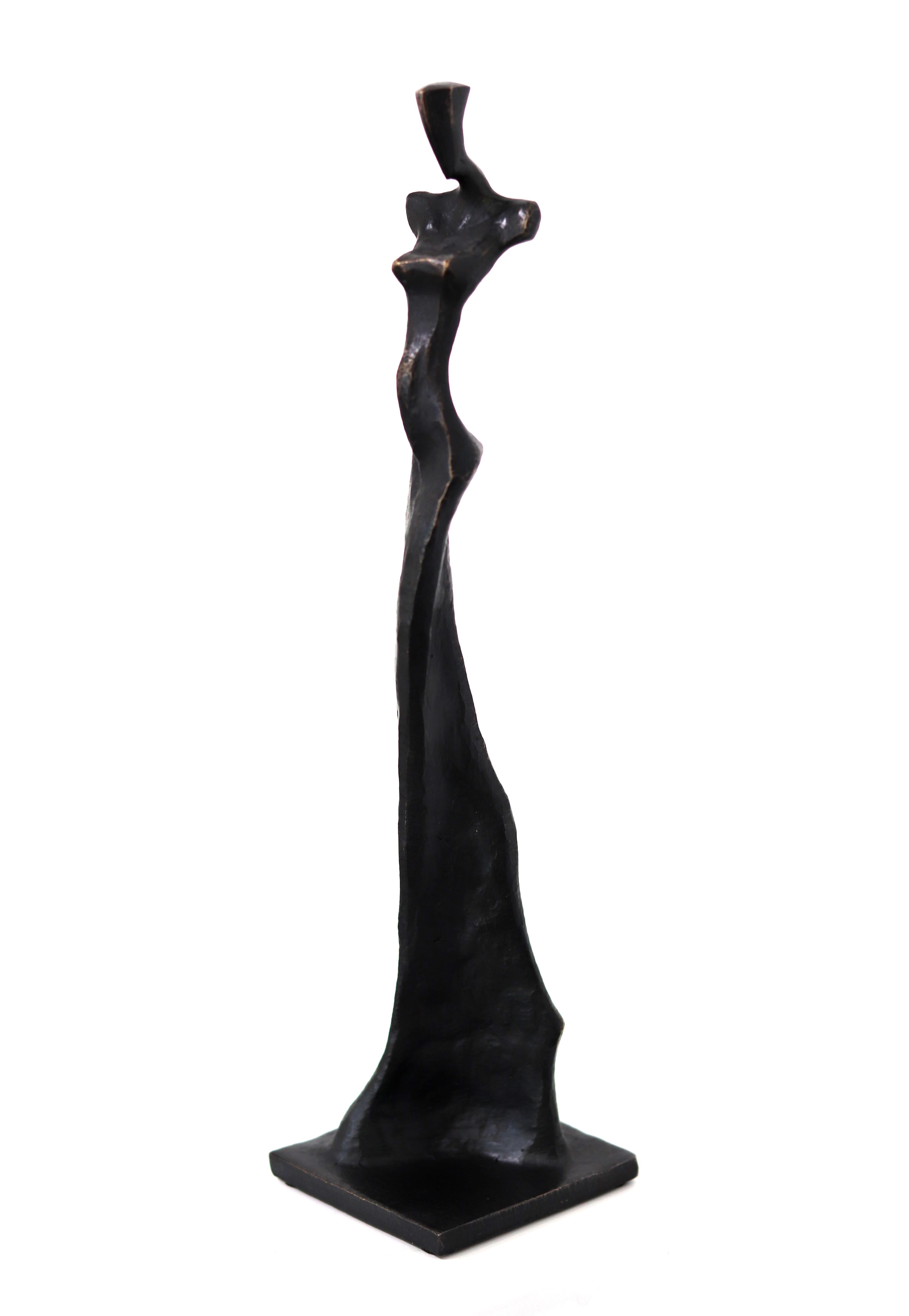 Nando Kallweit Figurative Sculpture - Trisha I  - Elegant Original Figurative Bronze Sculpture