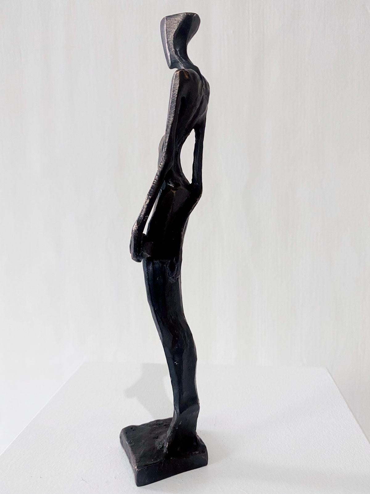 Woman with Dice by Nando Kallweit.  Elegant figurative sculpture. For Sale 2