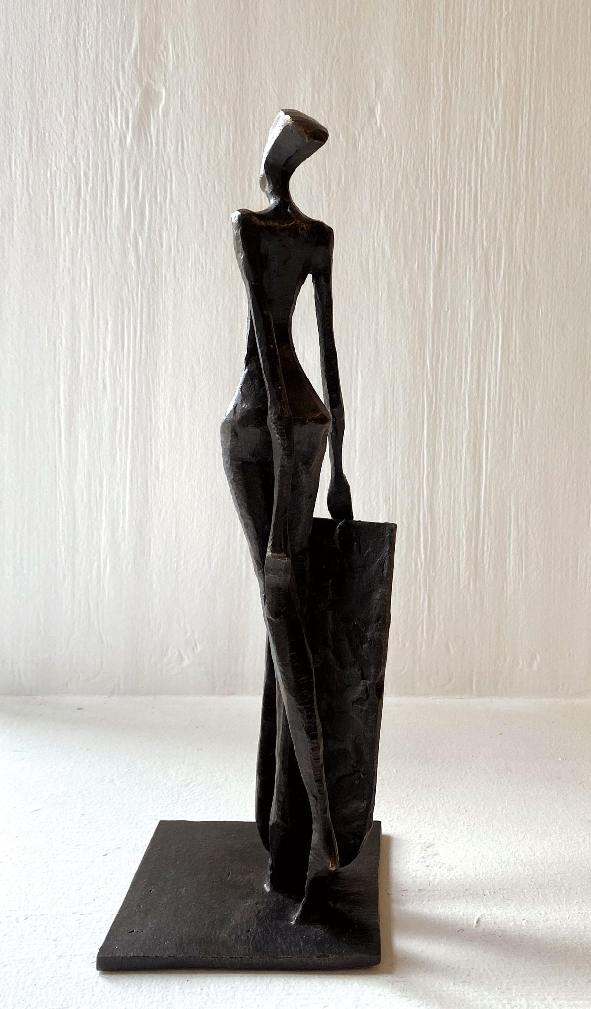Yara by Nando Kallweit.  Elegant figurative sculpture. For Sale 4