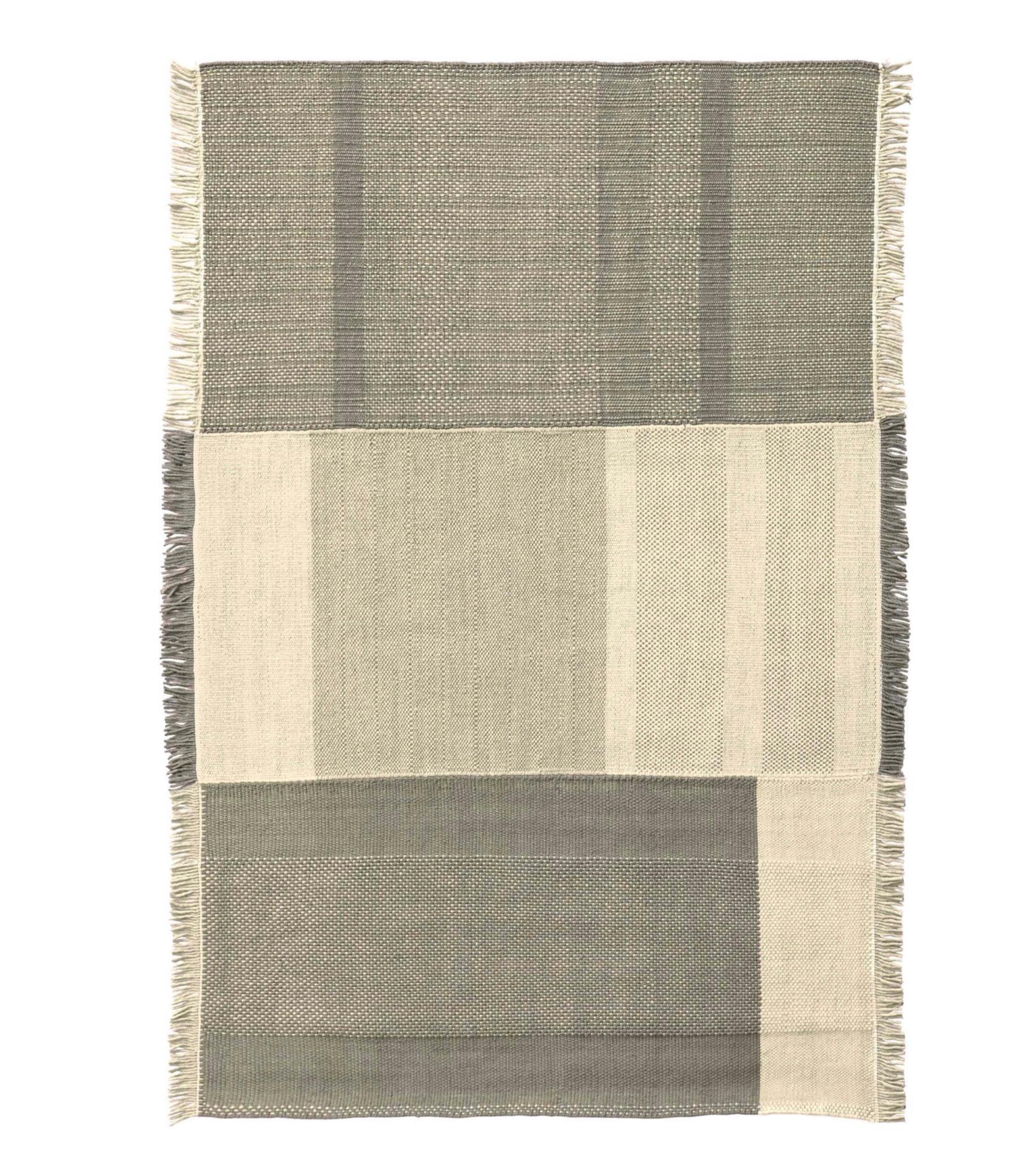 Nani Marquina & Elisa Padrón 'Tres' Outdoor Rug in Black For Sale 1