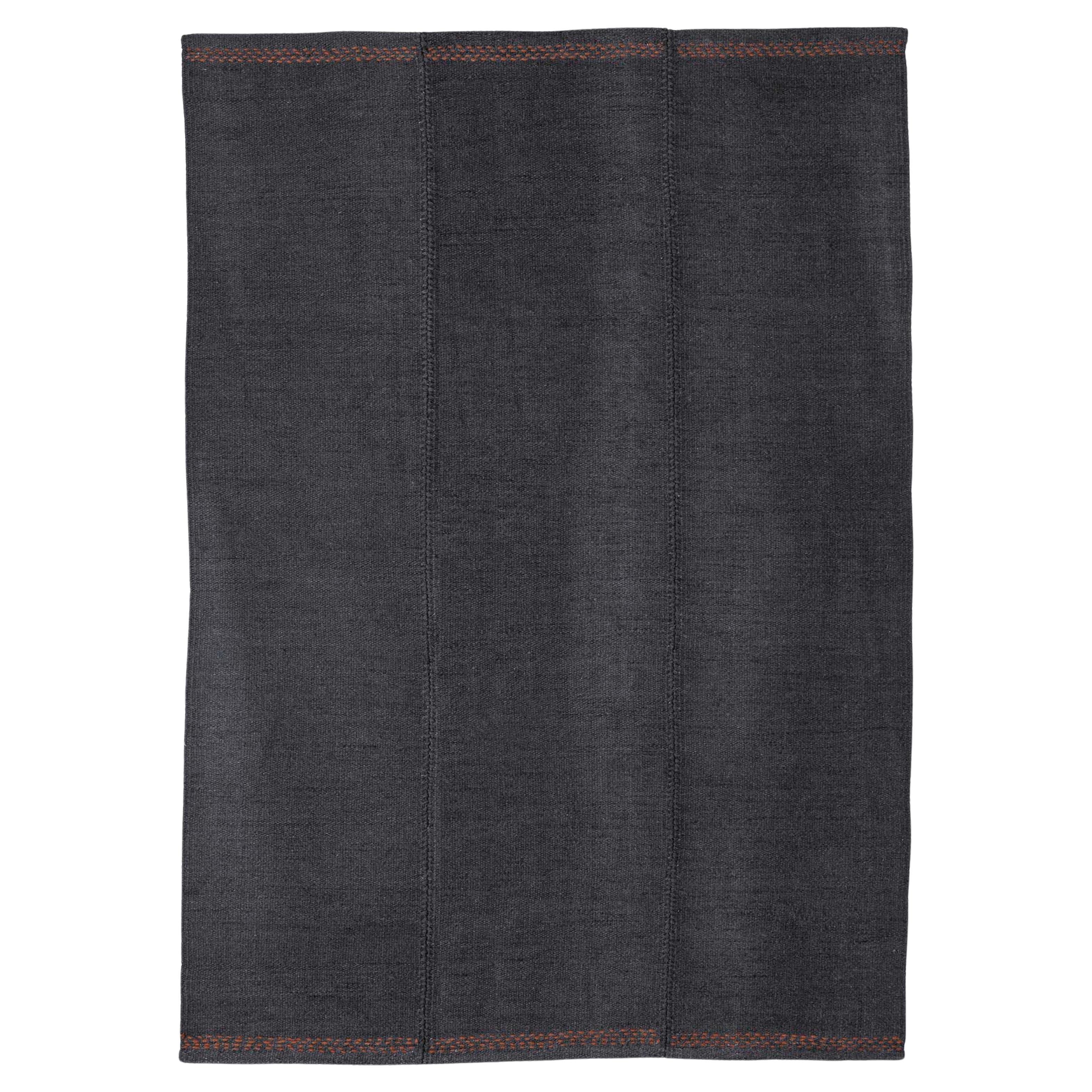 Nani Marquina Mía Rug in 
Navy
 with Two Color Dashed Stitching 200x300 cm