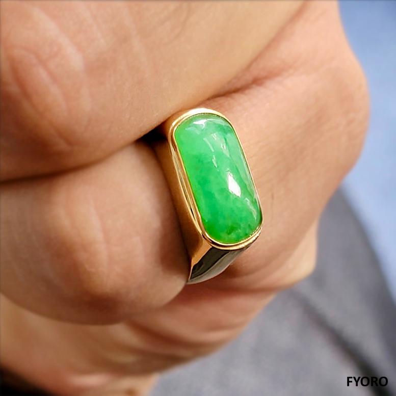 Nanjing Royal Jade Ring with 14K White or Yellow Gold- Cocktail Ring In New Condition For Sale In Kowloon, HK