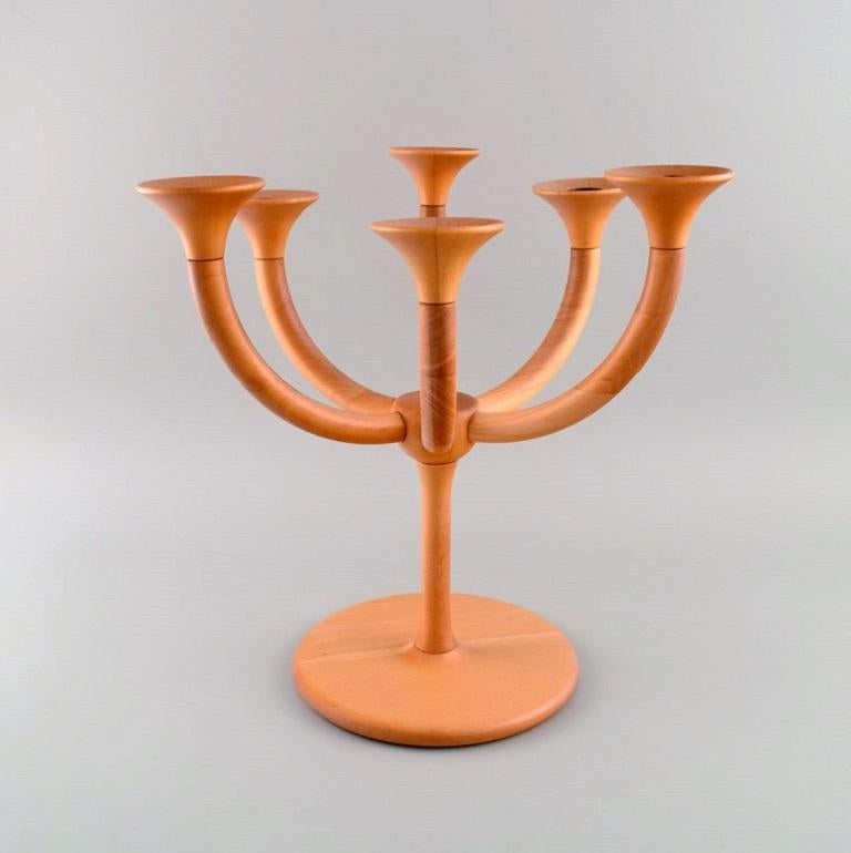 Nanna Ditzel (1923-2005) for Brdr. Krüger. Six-armed candlestick in light birch.
Danish design, 1960s / 70s.
Measures: 34.5 x 33.5 cm.
In excellent condition.
Stamped.