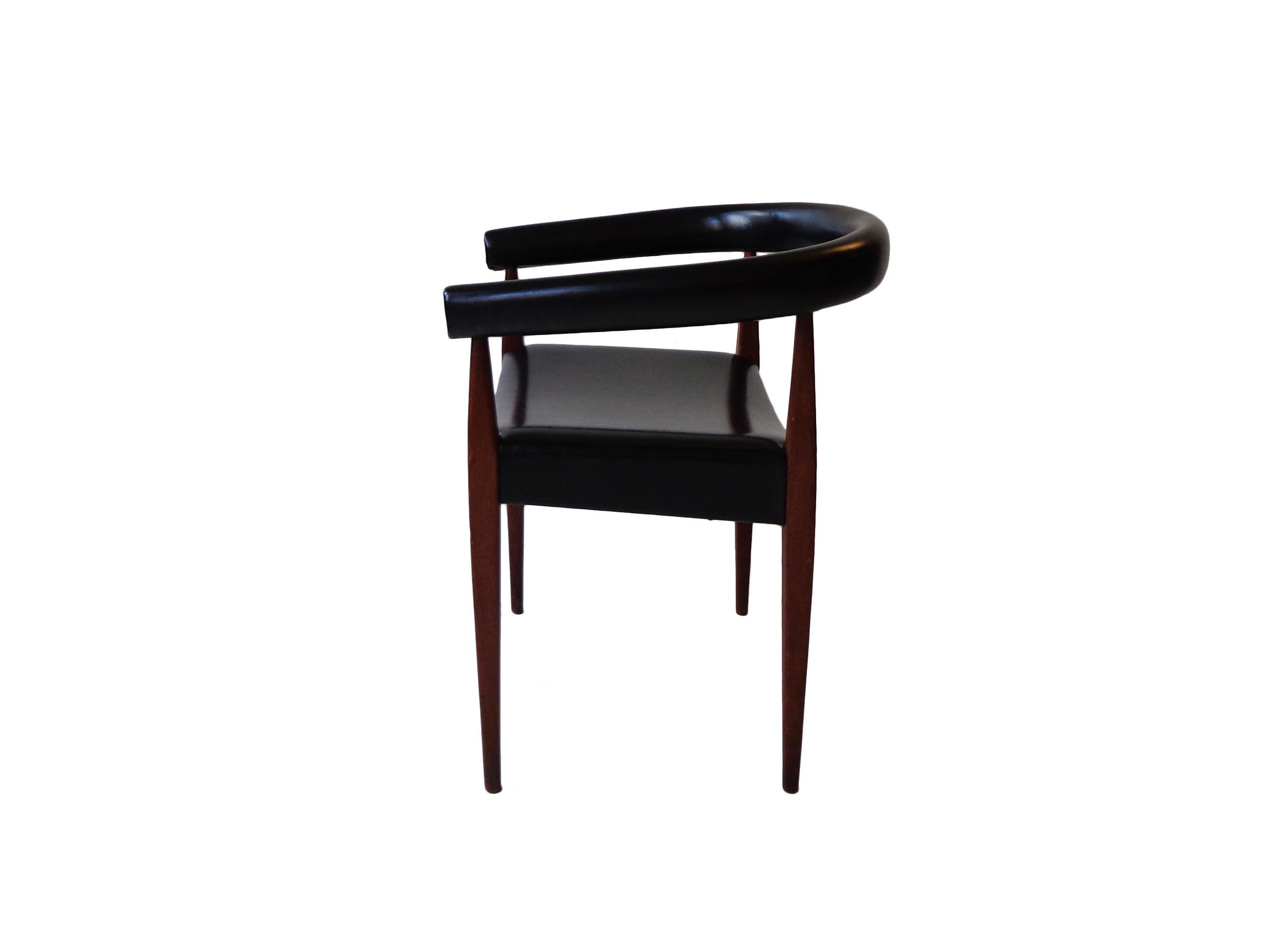 Nanna Ditzel Armchair or Desk Chair in Teak and Black Leatherette Denmark In Good Condition For Sale In WIJCKEL, NL