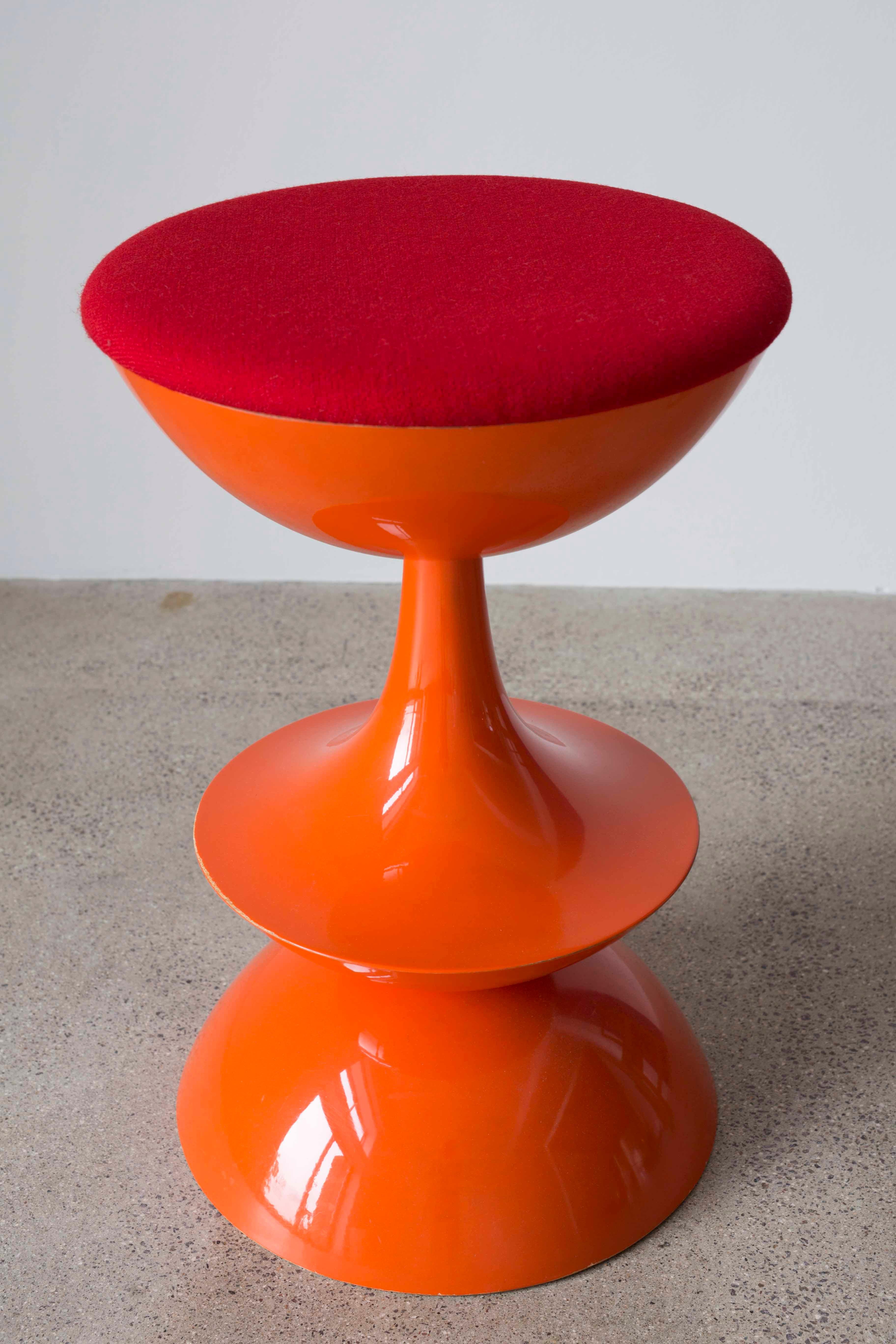 Rare and sculptural Nanna Ditzel ‘Barstool’ in orange fibreglass with seat of red fabric. This model was originally made with fabric seat. 
Designed 1969 and executed by Oddense Maskinsnedkeri, Denmark in a limited period. Available as a pair.
 