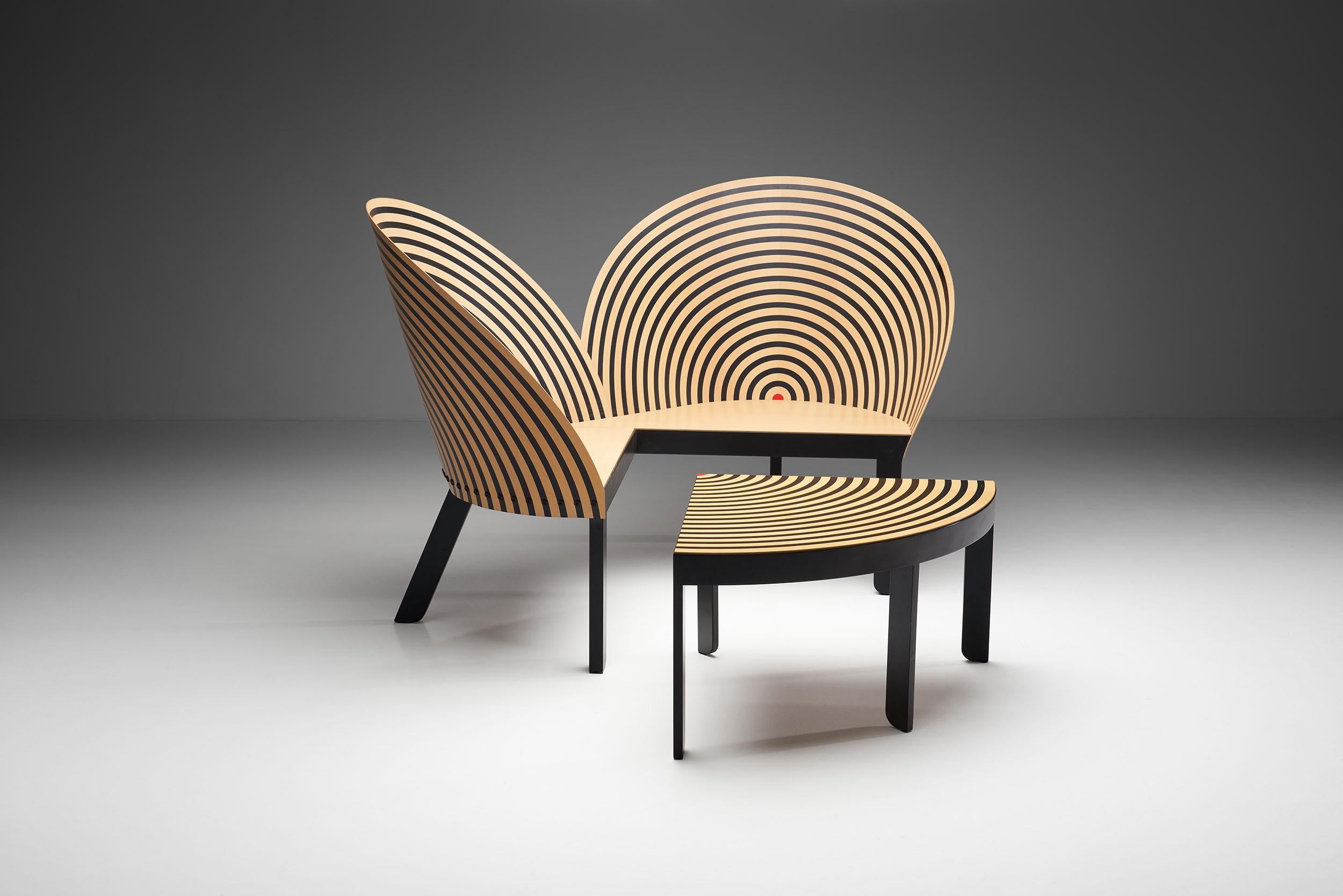 The “Bench for Two” is a historic and iconic piece by Danish designer Nanna Ditzel. This innovative two-seat bench and table was the “grand old lady of modern design”, Nanna Ditzel and Fredericia Furniture’s first joint project in 1989. In 1990, it