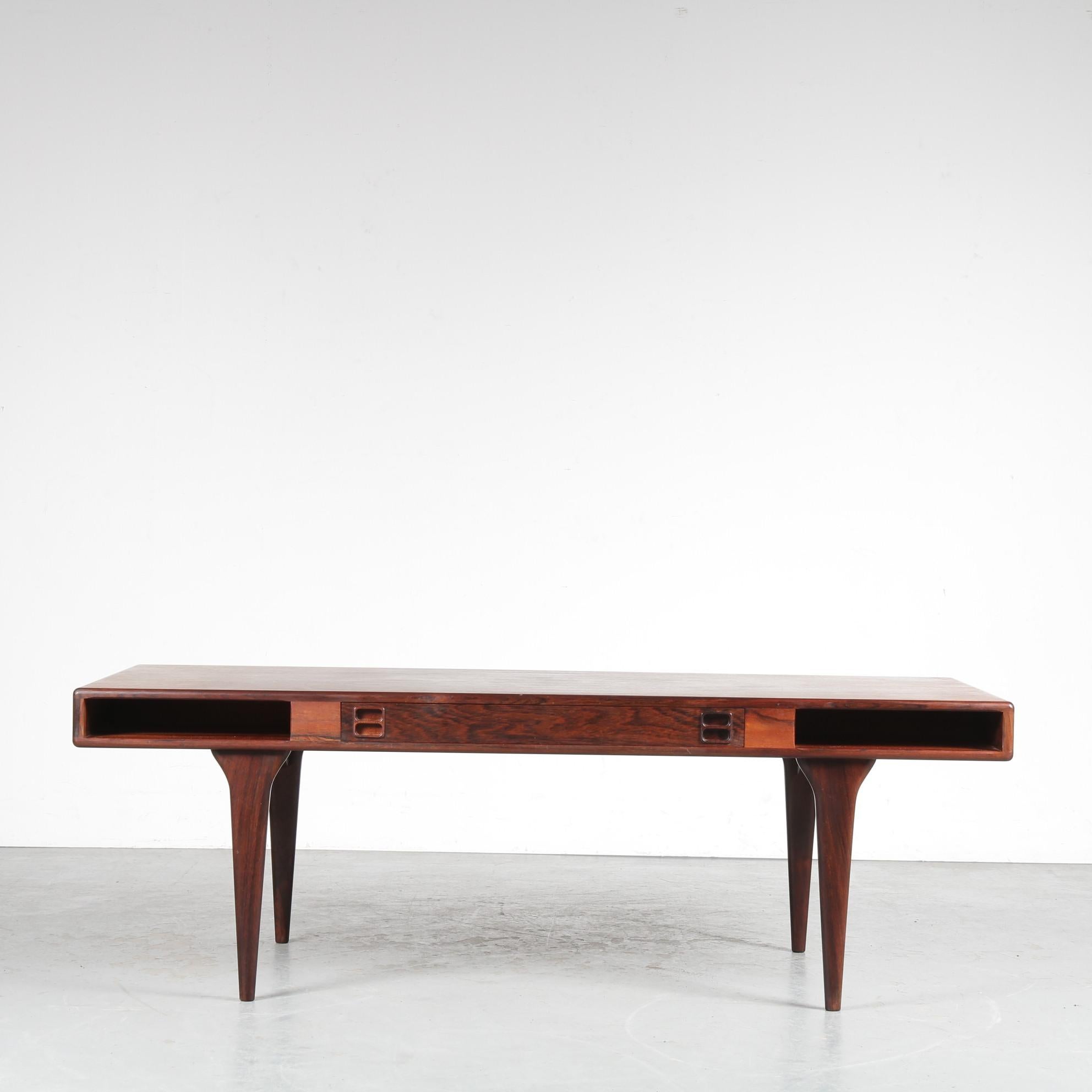 Metà XX secolo Tavolino da caffè Nanna Ditzel per Silkeborg, Danimarca, 1960 in vendita