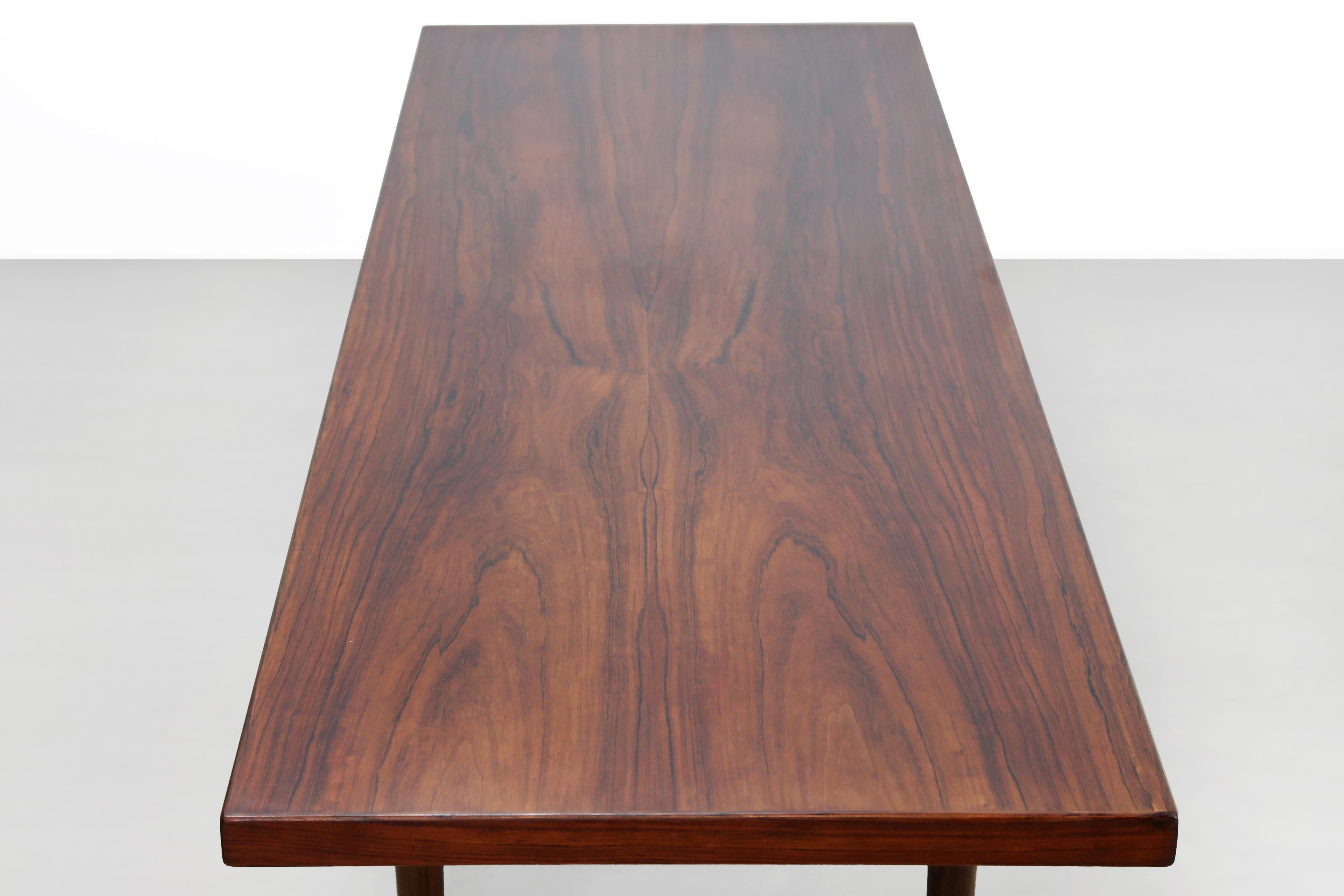 Nanna Ditzel Coffee Table produced by Søren Willadsen, 1960, Denmark In Good Condition In Amsterdam, Noord Holland
