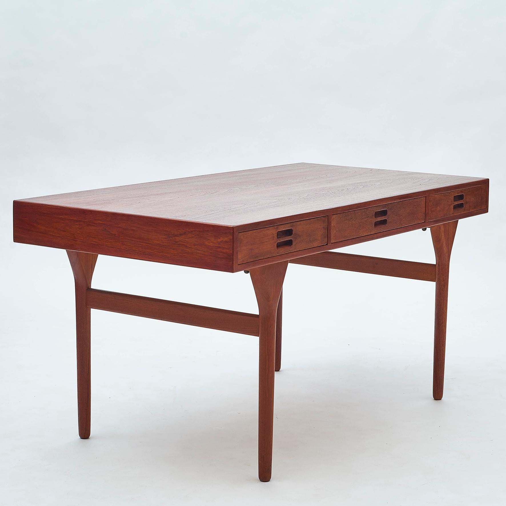 Mid-Century Modern Nanna Ditzel Desk in Teak Wood, Model ND93