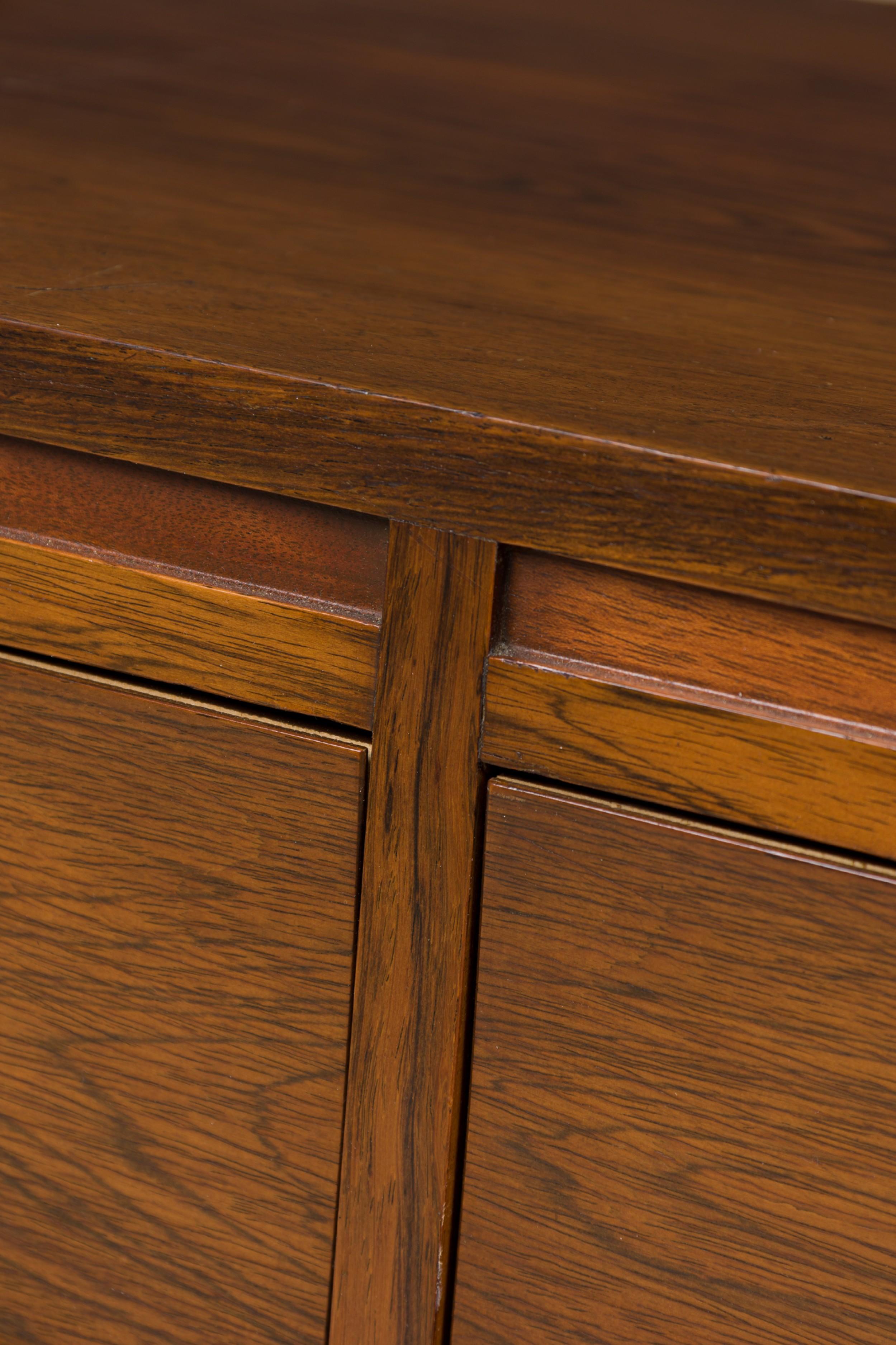 Palissandro Nanna Ditzel per Søren Willadsen Møbelfabrik Credenza moderna danese in palissandro in vendita