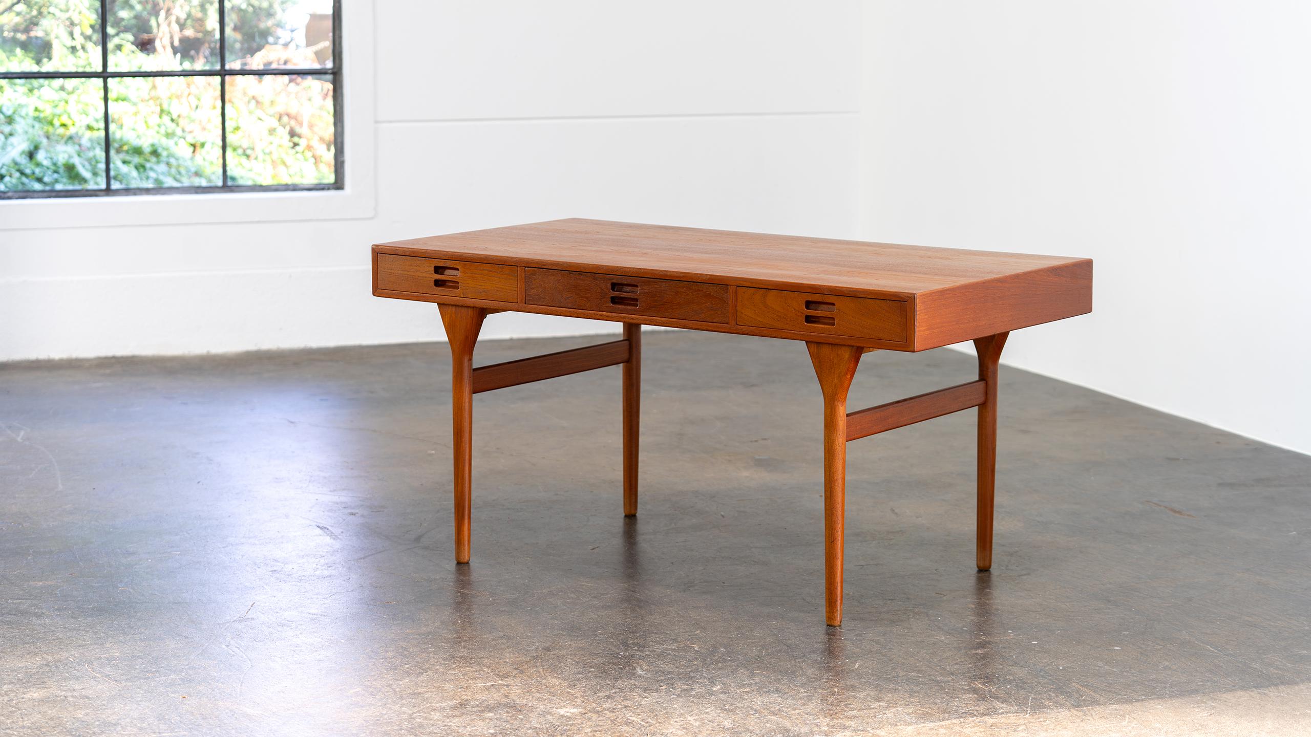 Bureau de table Nanna Ditzel en teck Søren Willadsen 1958 Danemark The Modernity en vente 2