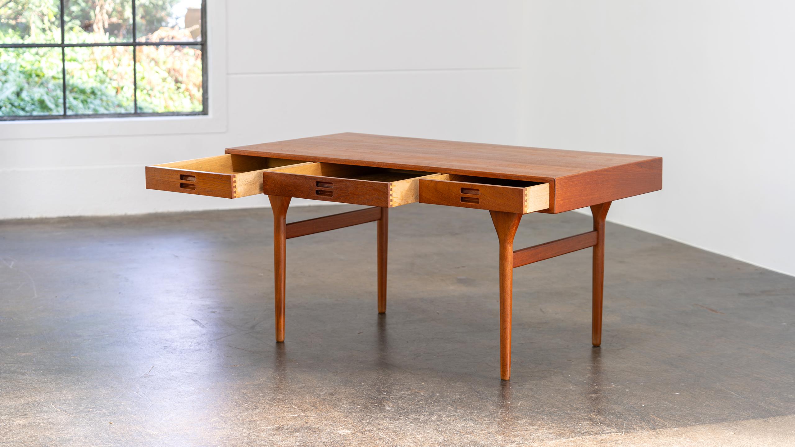 Nanna Ditzel Table Desk in Teak Søren Willadsen 1958 Denmark Mid Century Modern For Sale 4