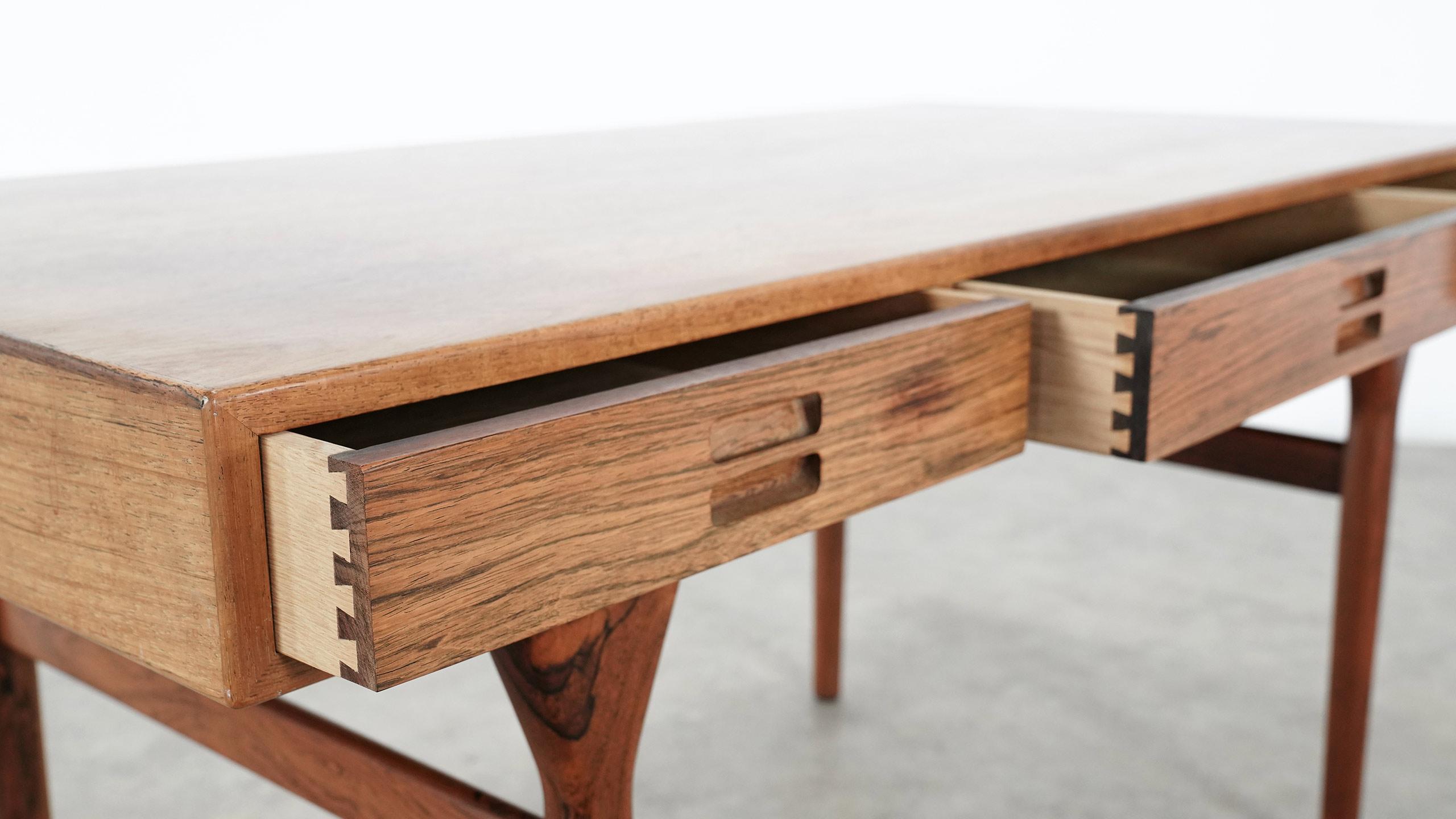 Nanna Ditzel, Freestanding Desk in Walnut by Søren Willadsen, 1958, Denmark 6