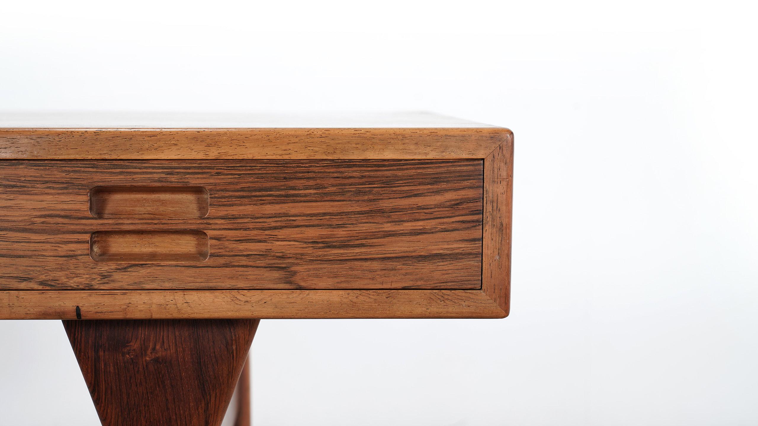 Nanna Ditzel, Freestanding Desk in Walnut by Søren Willadsen, 1958, Denmark 11