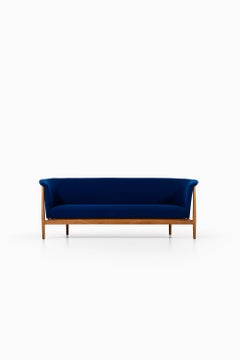 Nanna Ditzel Freestanding Sofa by Knud Willadsen in Denmark