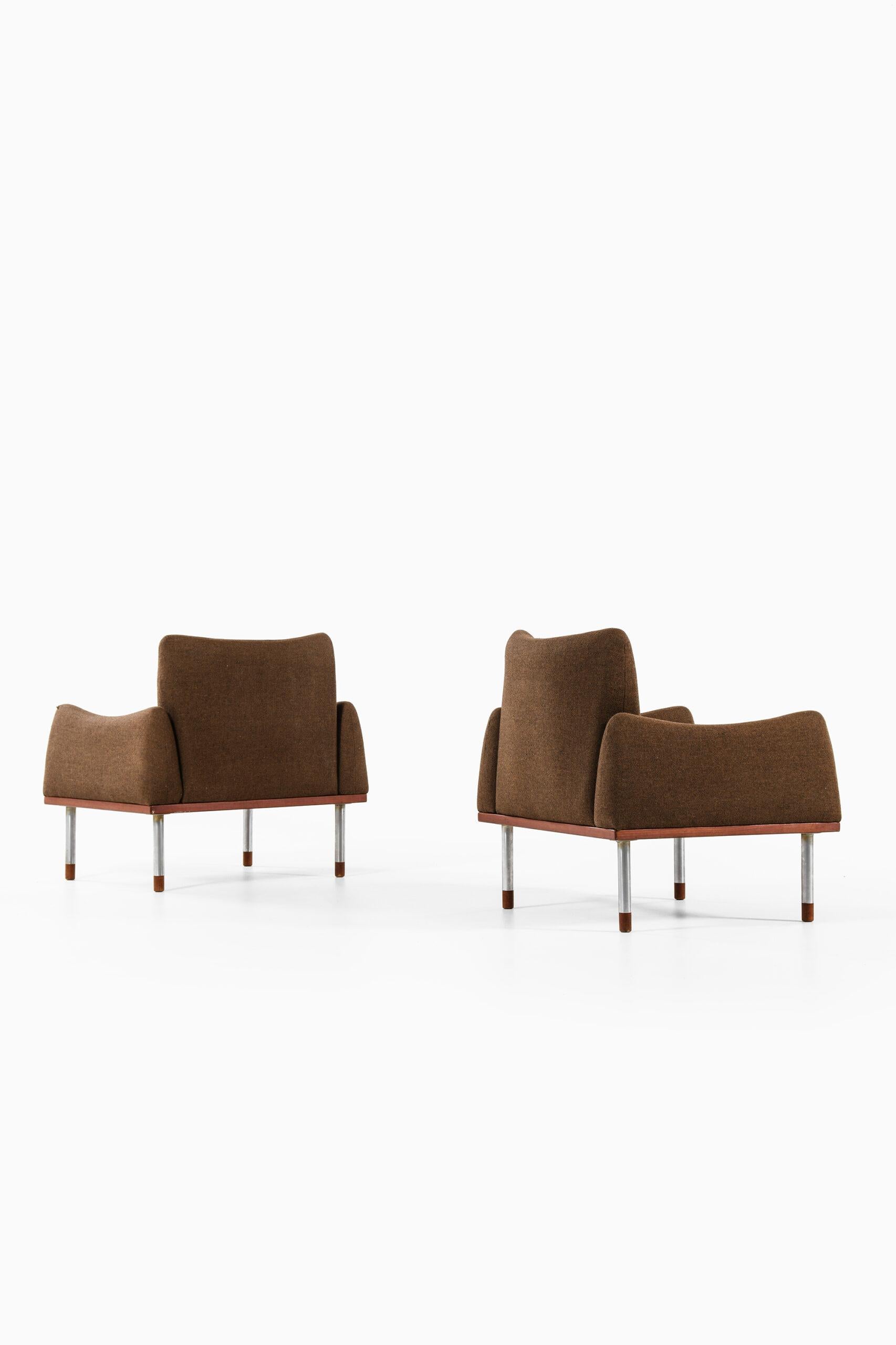Nanna Ditzel & Illum Wikkelsø Easy Chairs by Søren Willadsen Møbelfabrik For Sale 1