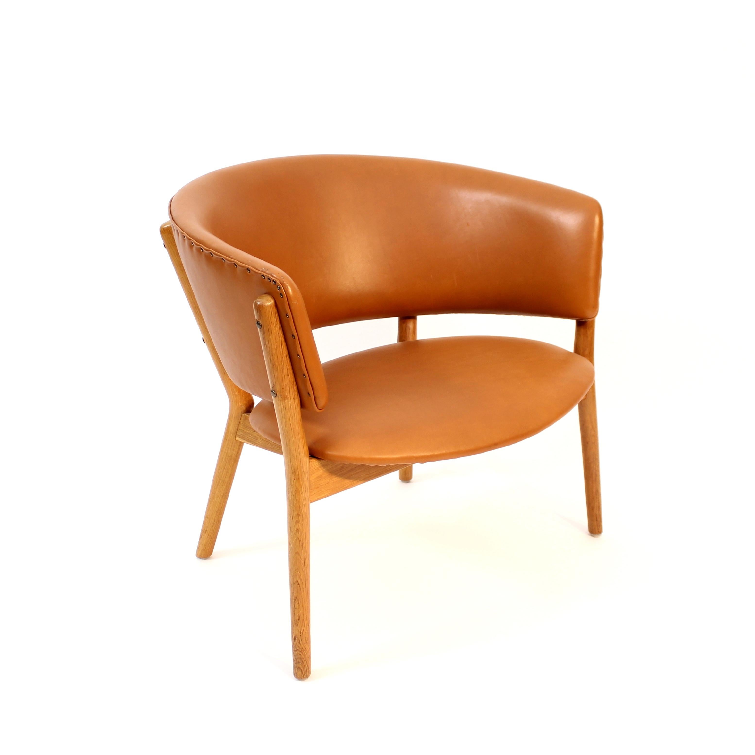 Suédois Nanna Ditzel, chaise ND83 en chêne et cuir pour Søren Willadsen, 1960s en vente