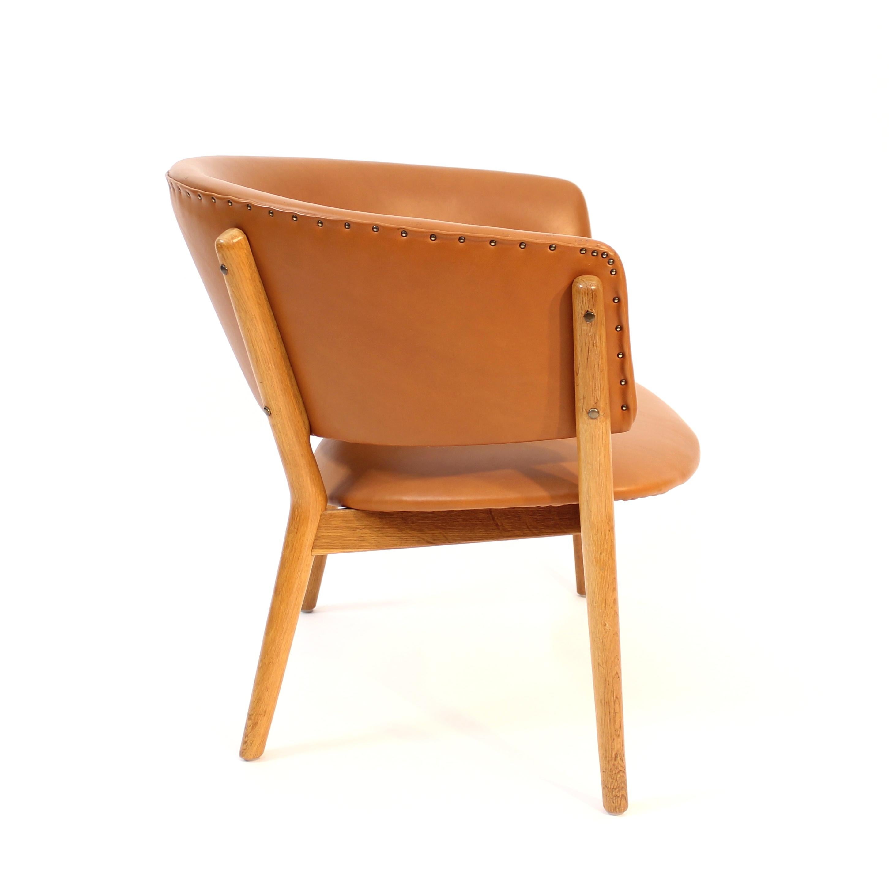 20ième siècle Nanna Ditzel, chaise ND83 en chêne et cuir pour Søren Willadsen, 1960s en vente