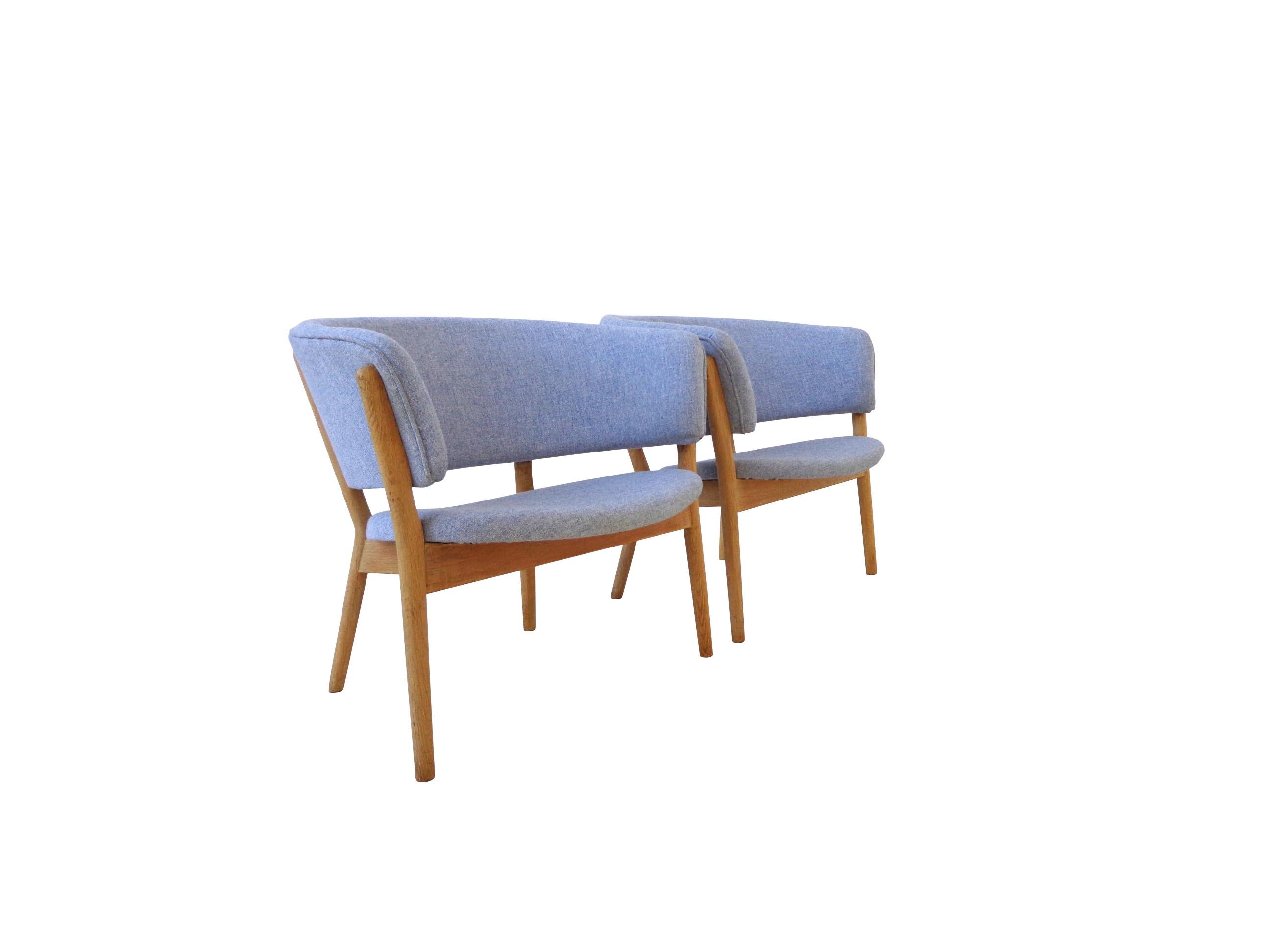 Danish Nanna Ditzel Pair of Lounge Chairs in Wool by Soren Willadsen, Denmark, 1950s For Sale