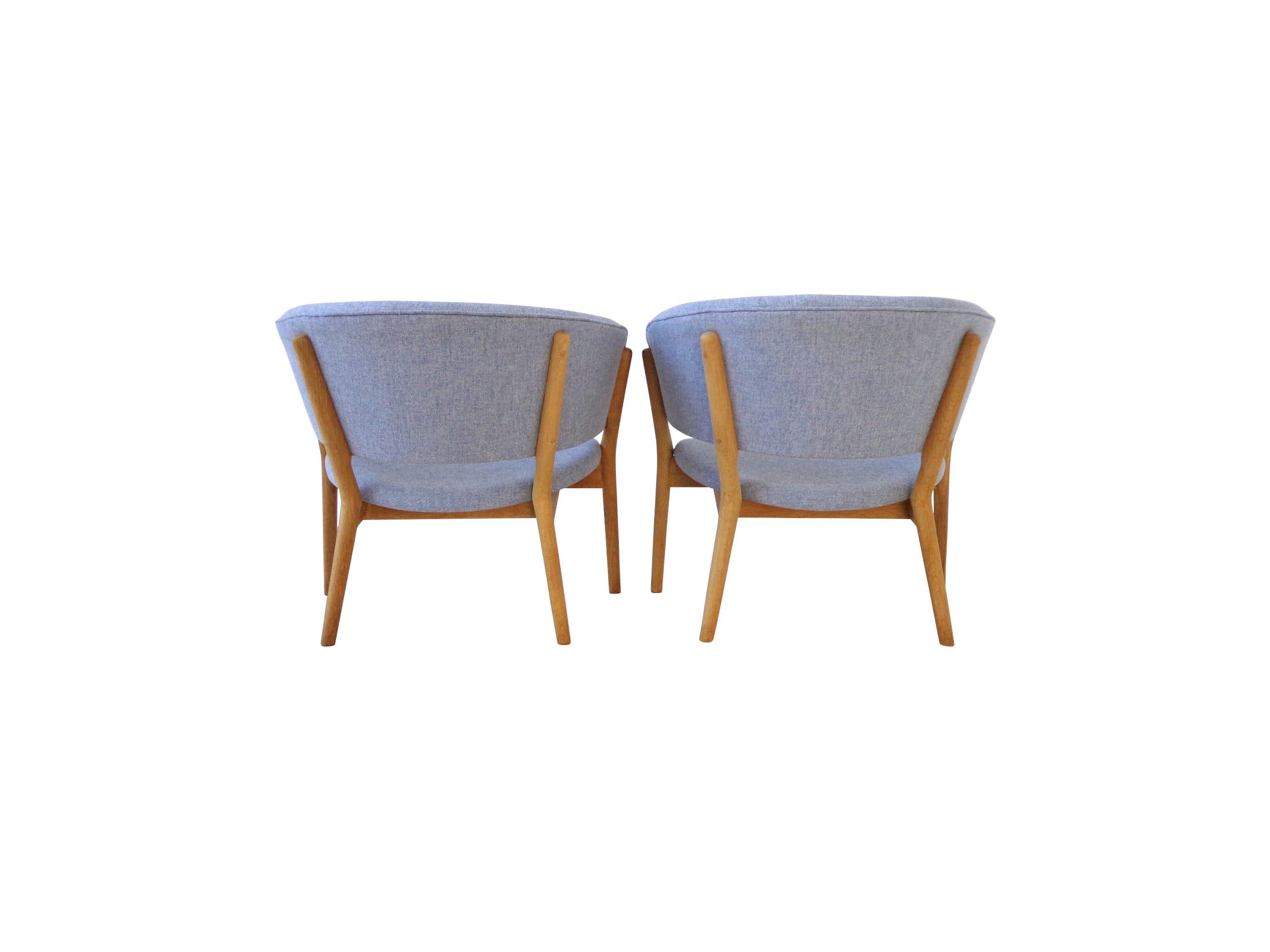 Mid-20th Century Nanna Ditzel Pair of Lounge Chairs in Wool by Soren Willadsen, Denmark, 1950s For Sale