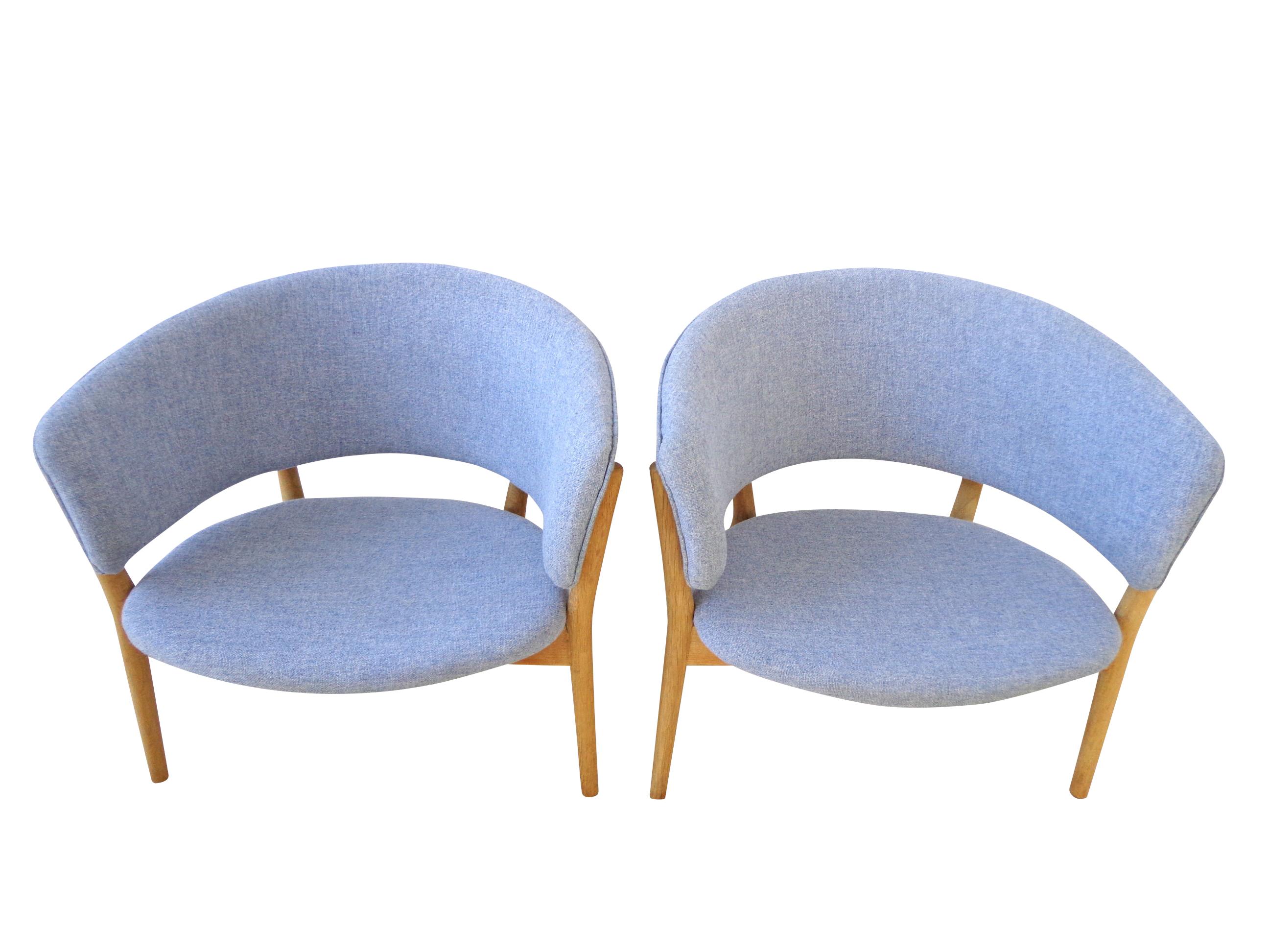 Nanna Ditzel Pair of Lounge Chairs in Wool by Soren Willadsen, Denmark, 1950s For Sale 1