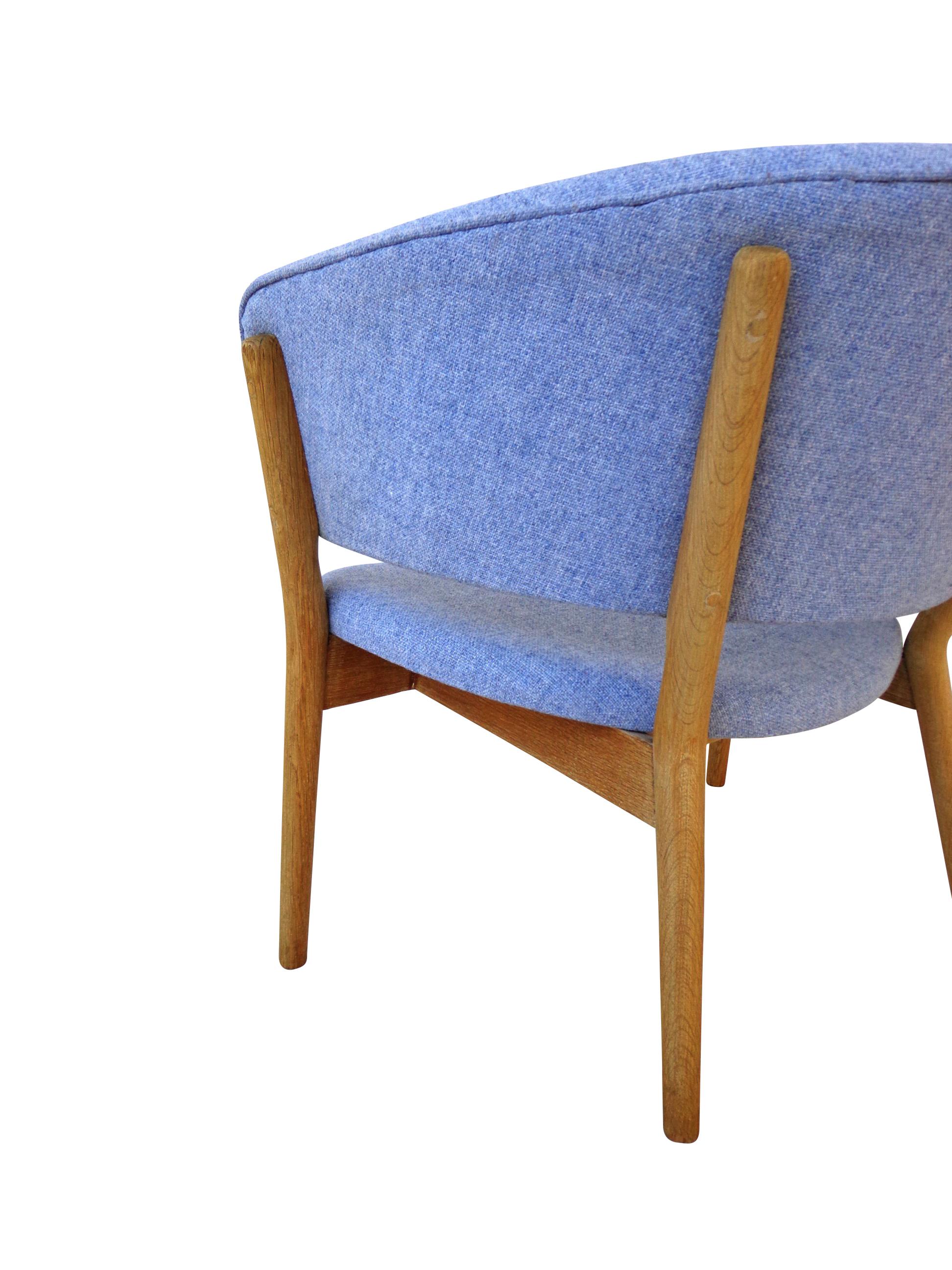 Nanna Ditzel Pair of Lounge Chairs in Wool by Soren Willadsen, Denmark, 1950s For Sale 3