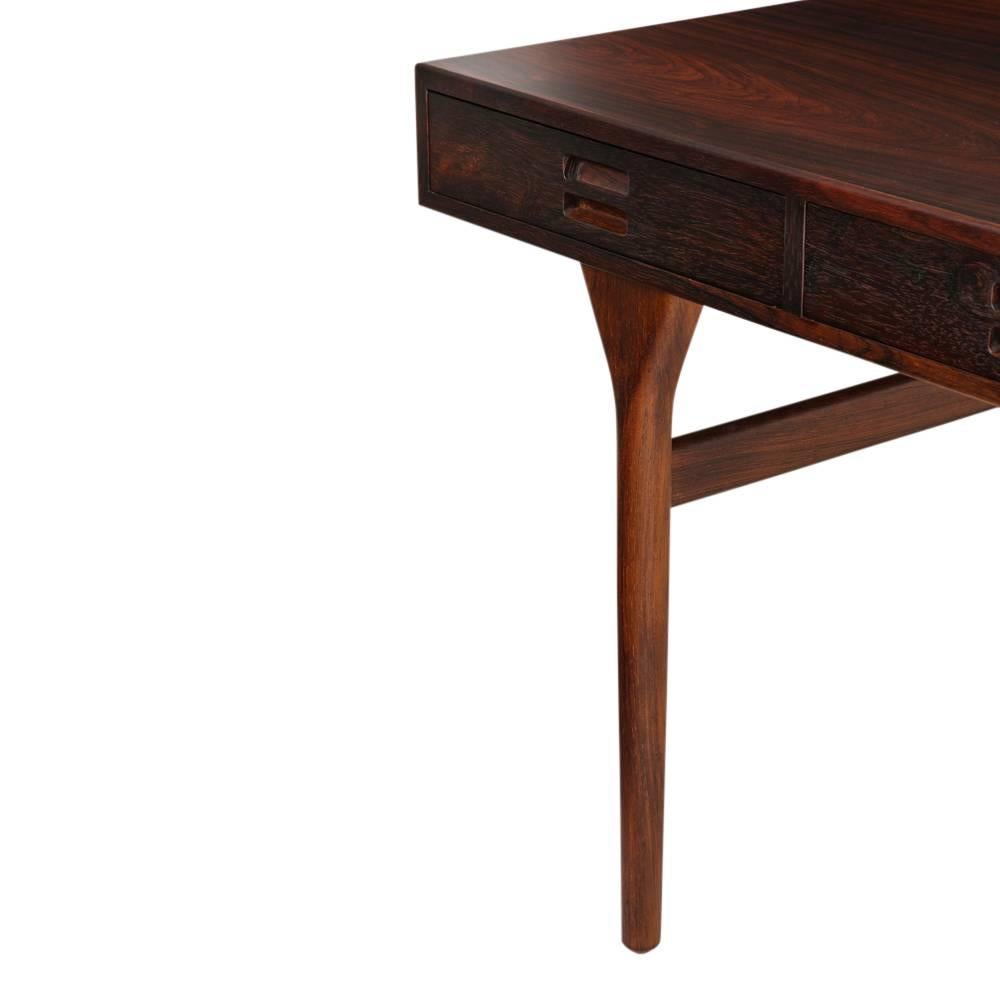 Nanna Ditzel Rosewood Desk, Denmark, 1960s In Excellent Condition In New York, NY