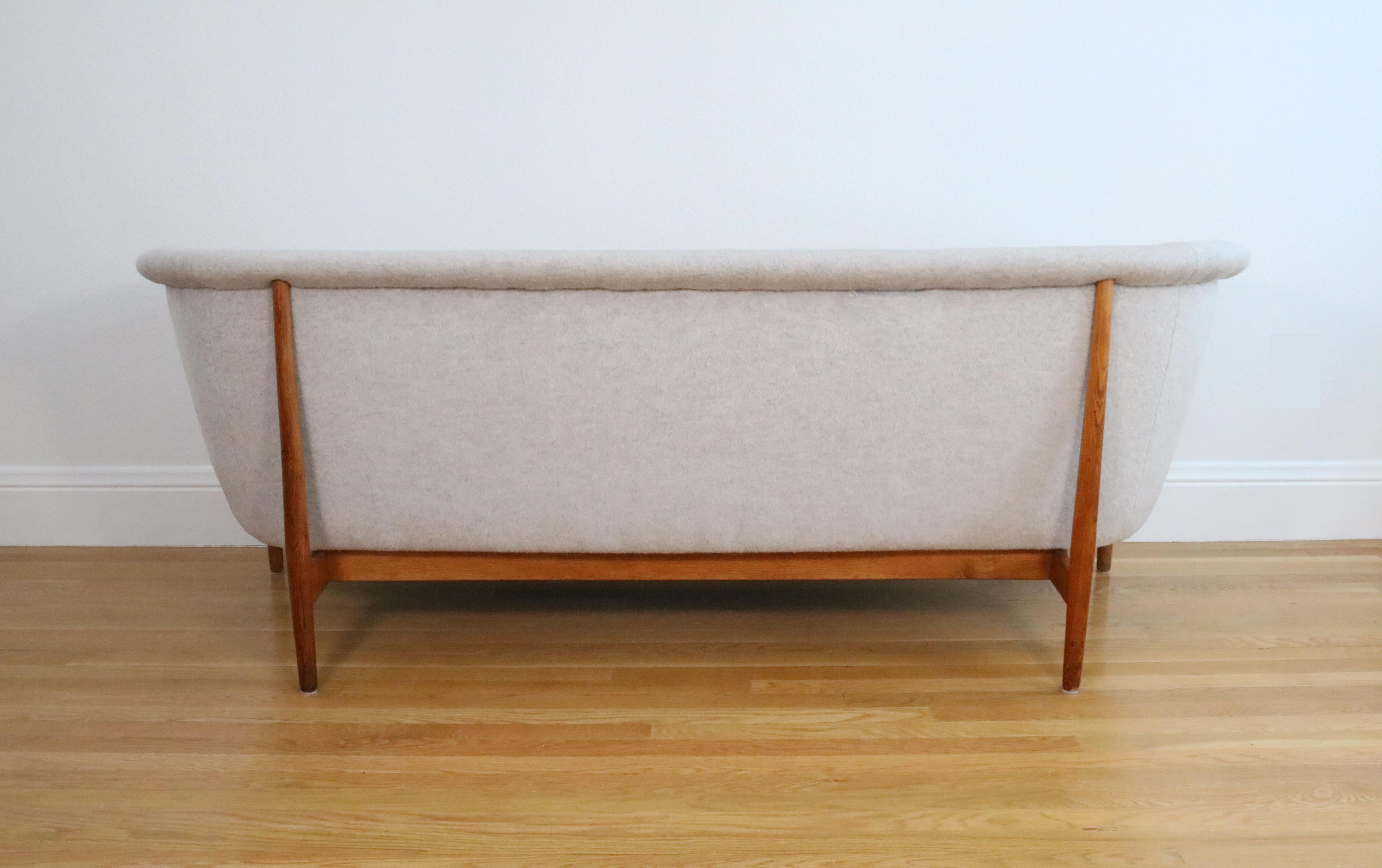 Nanna Ditzel Vintage Sofa by Søren Willadsen in New Wool Upholstery For Sale 1