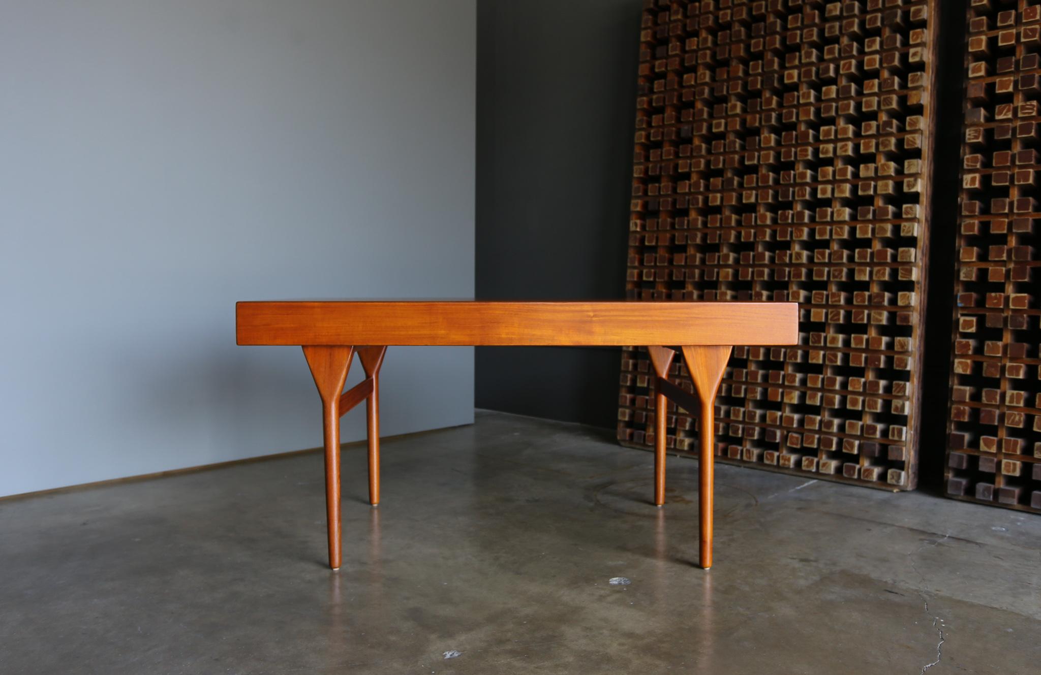 Nanna Ditzel Teak Desk for Søren Willadsen, circa 1958 5