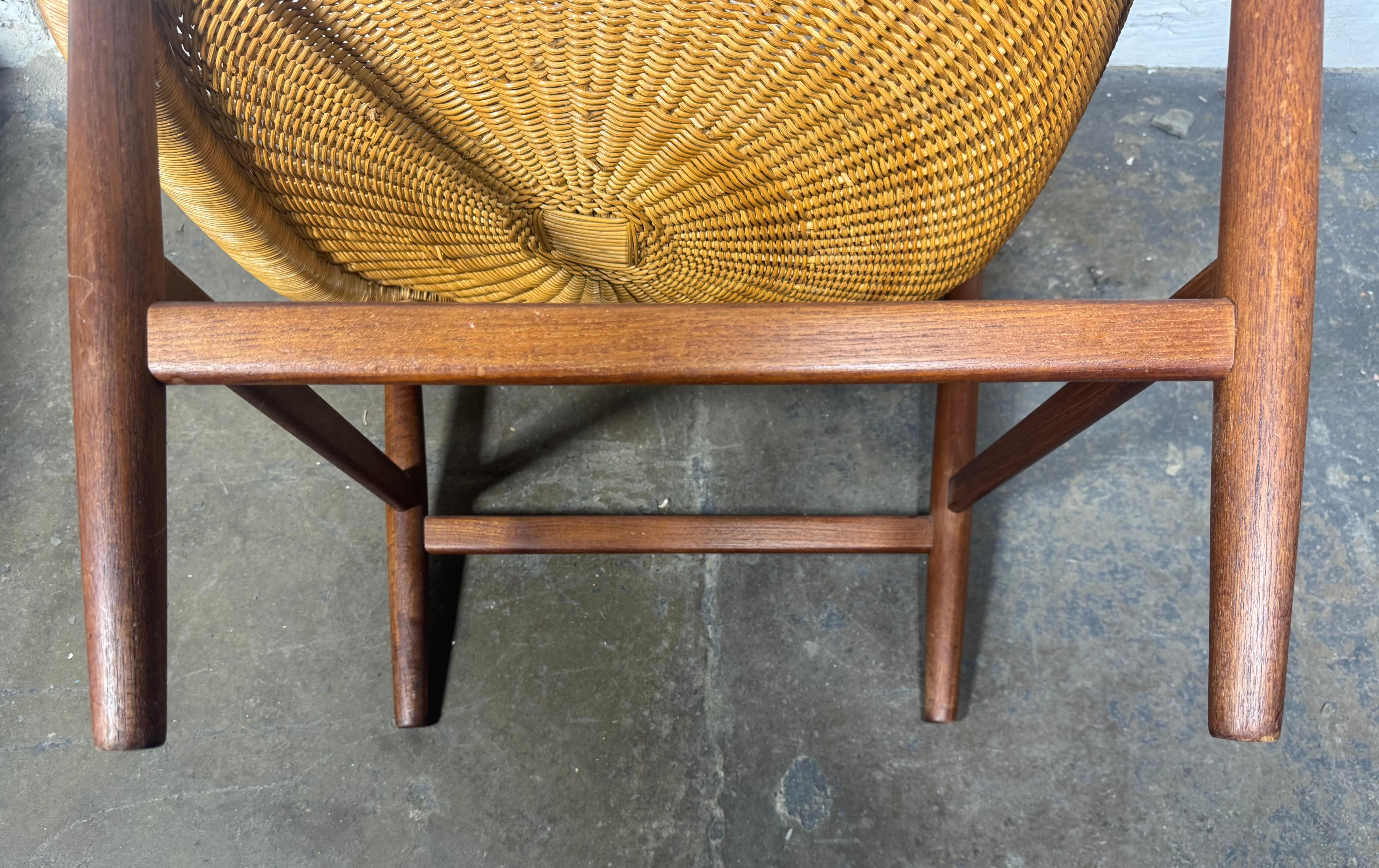 Scandinavo moderno Sedia a cesto in vimini di Nanna Ditzel per Ludvig Pontoppidan in vendita
