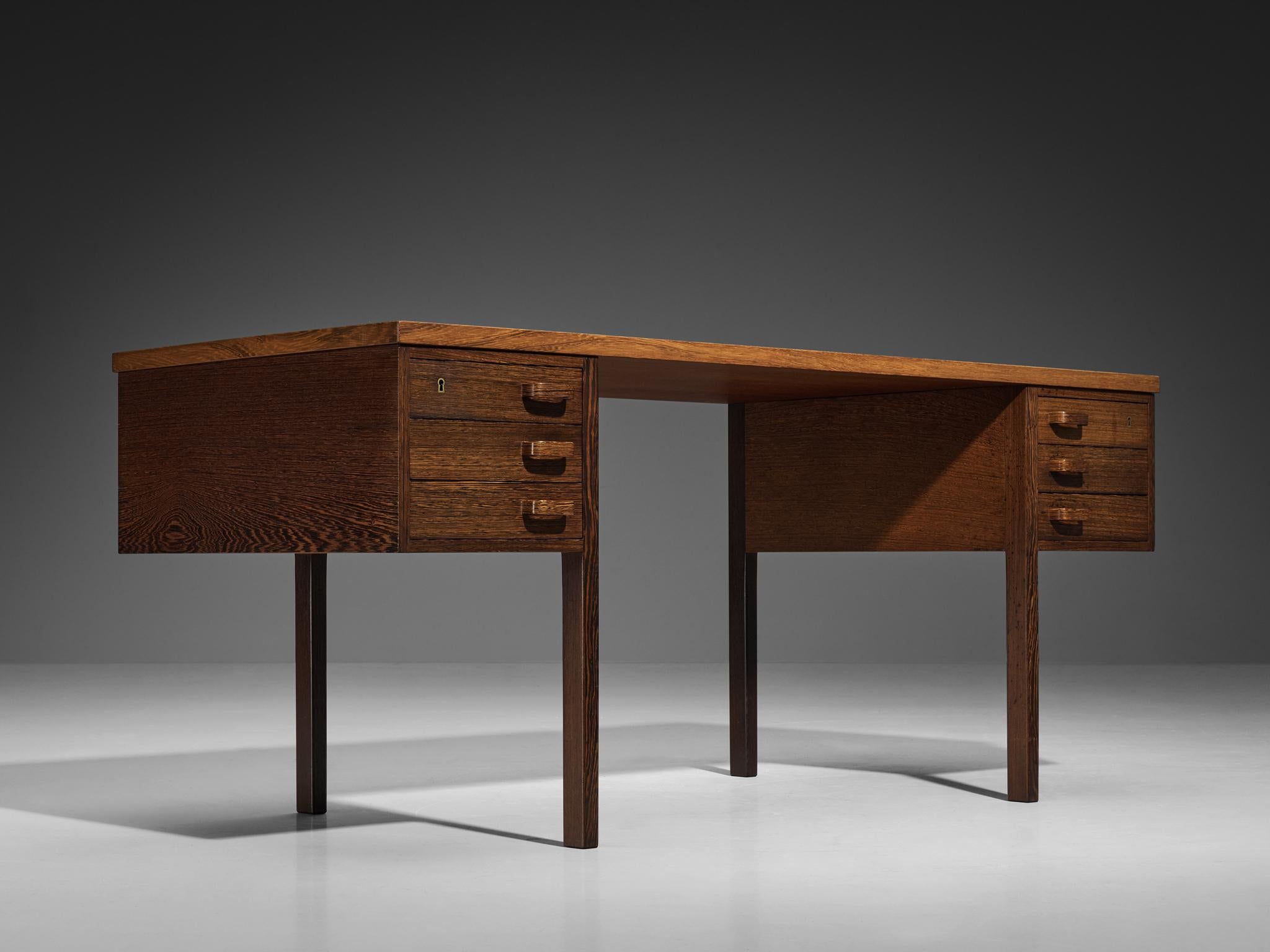 Nanna & Jørgen Ditzel für Poul Kold Savvaerk Schreibtisch Modell '135' in Wenge (Mitte des 20. Jahrhunderts) im Angebot