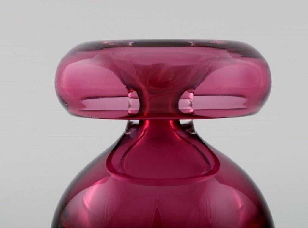 Scandinavian Modern Nanny Still for Riihimäen Lasi, Vase in Pink and Clear Art Glass For Sale