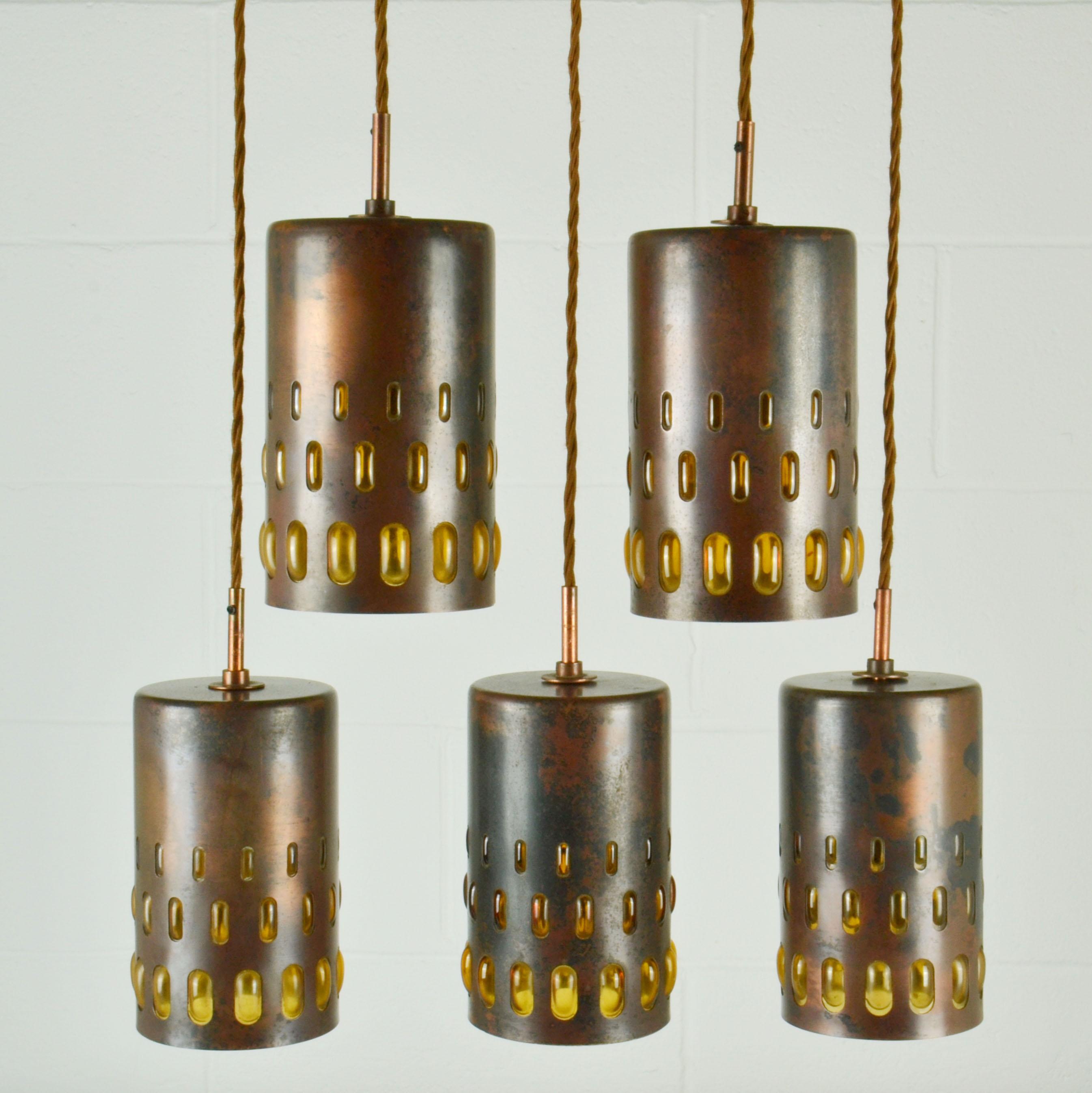 Ensemble de cinq lampes suspendues Nanny Still Copper and Amber Glass en vente 1