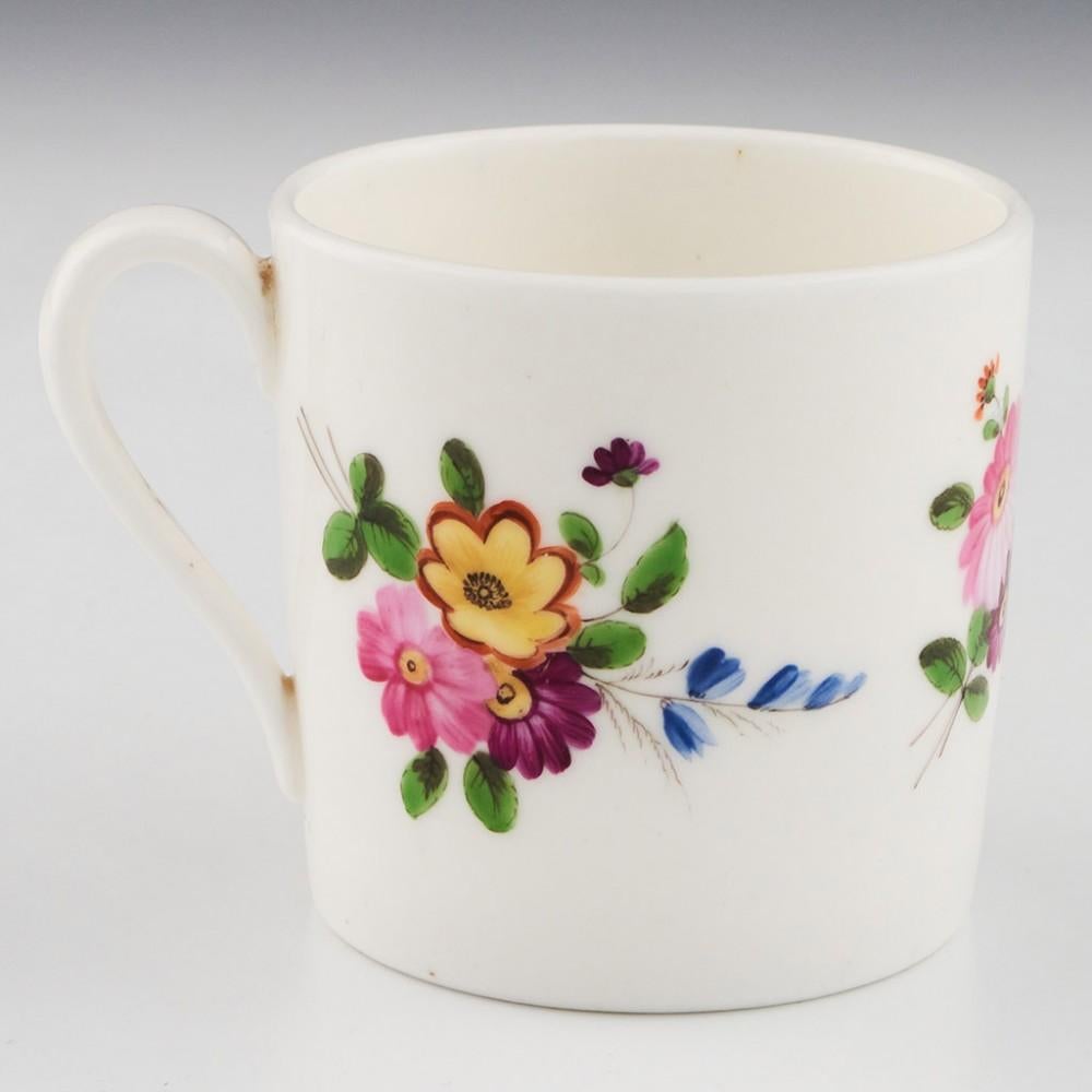 Canne à café et soucoupe en porcelaine de Nantgarw, vers 1820 en vente 1