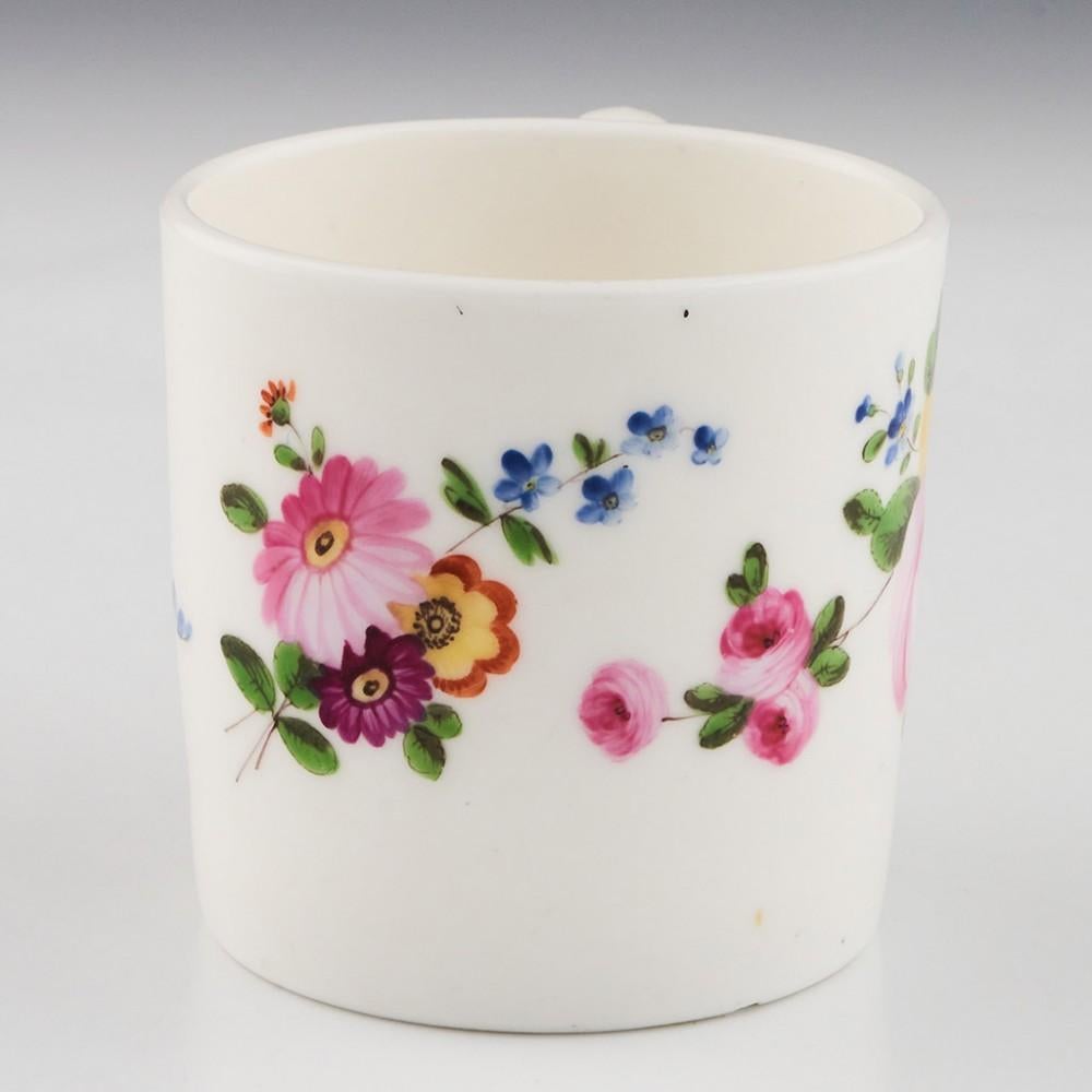Canne à café et soucoupe en porcelaine de Nantgarw, vers 1820 en vente 2